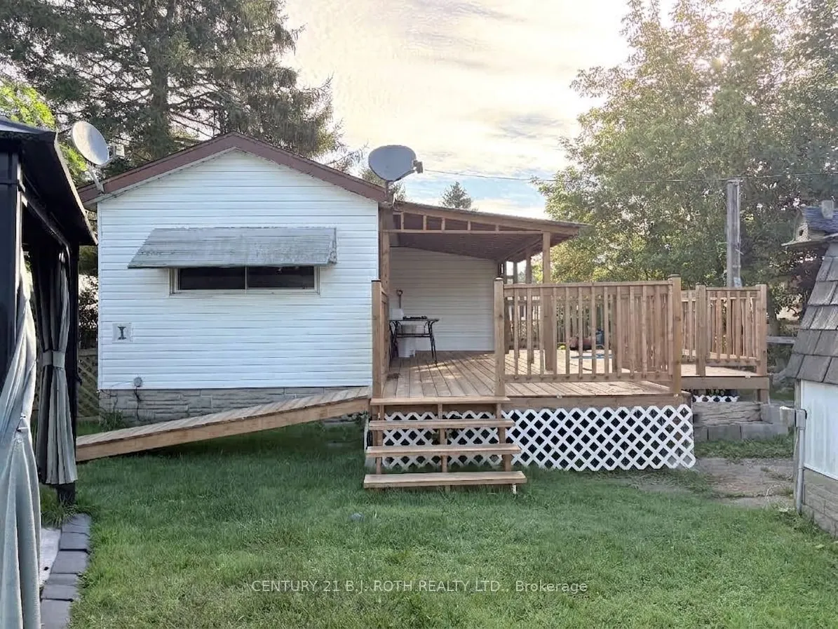 10 Shamrock Crescent