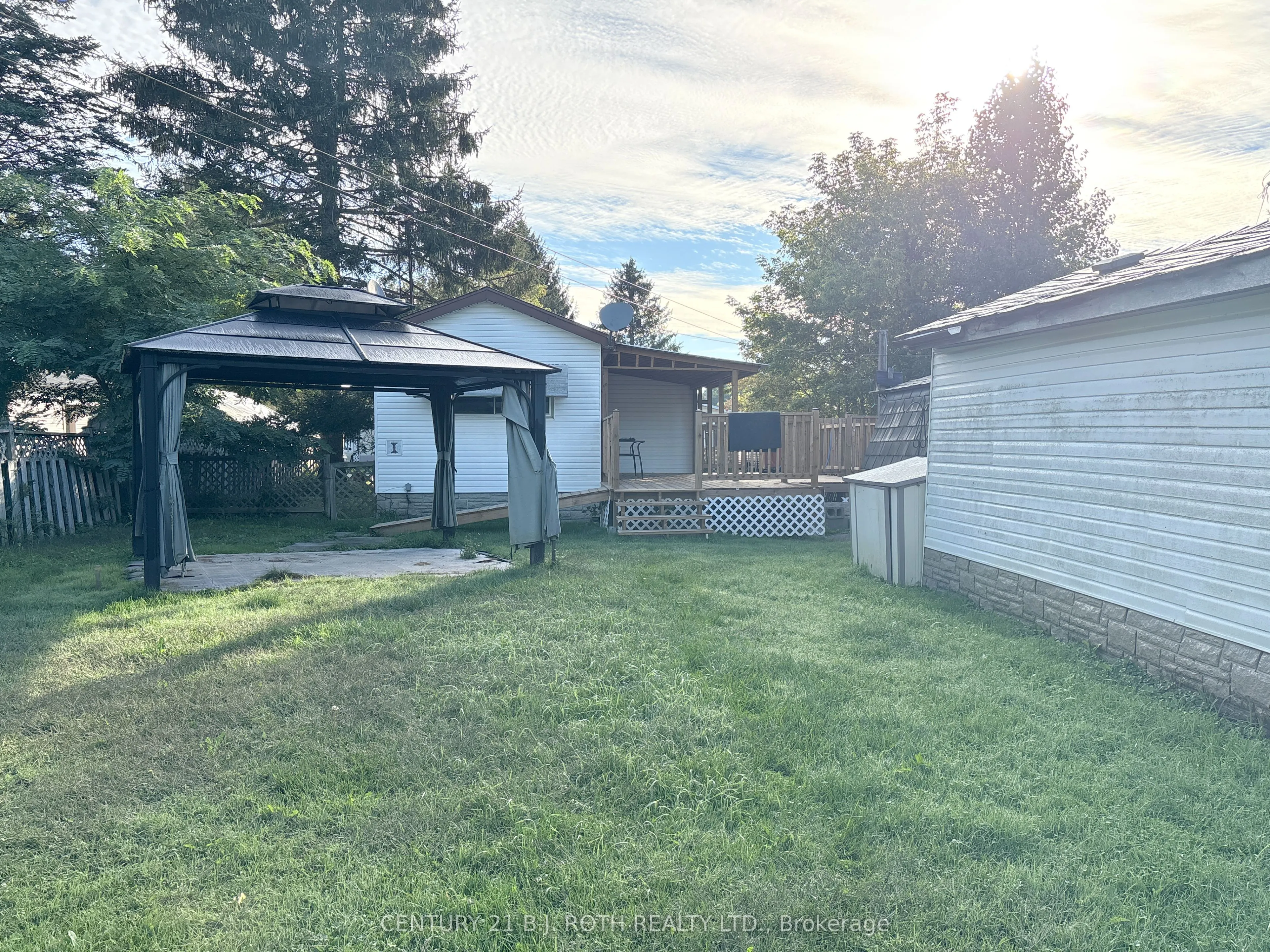 10 Shamrock Crescent