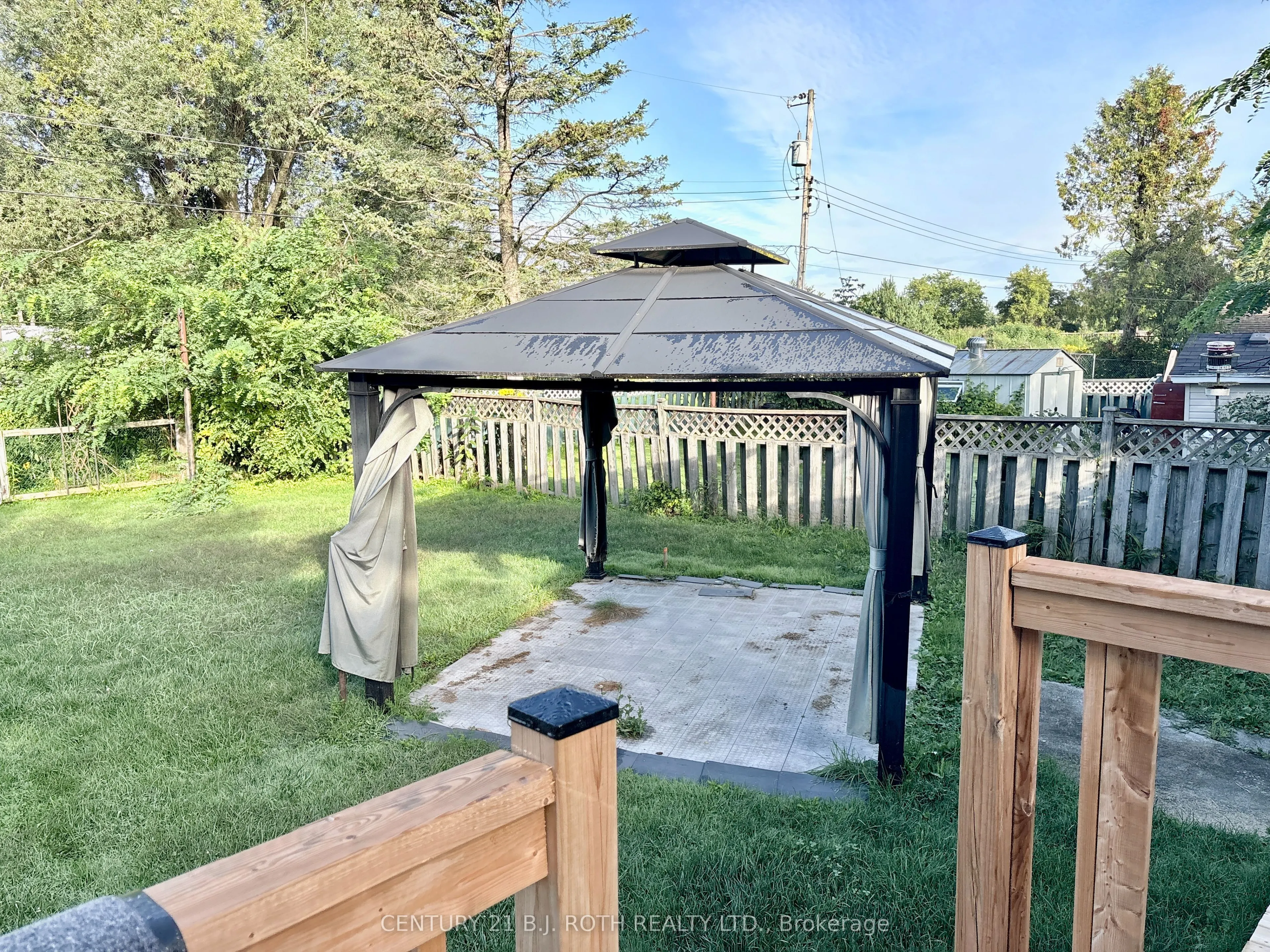 10 Shamrock Crescent