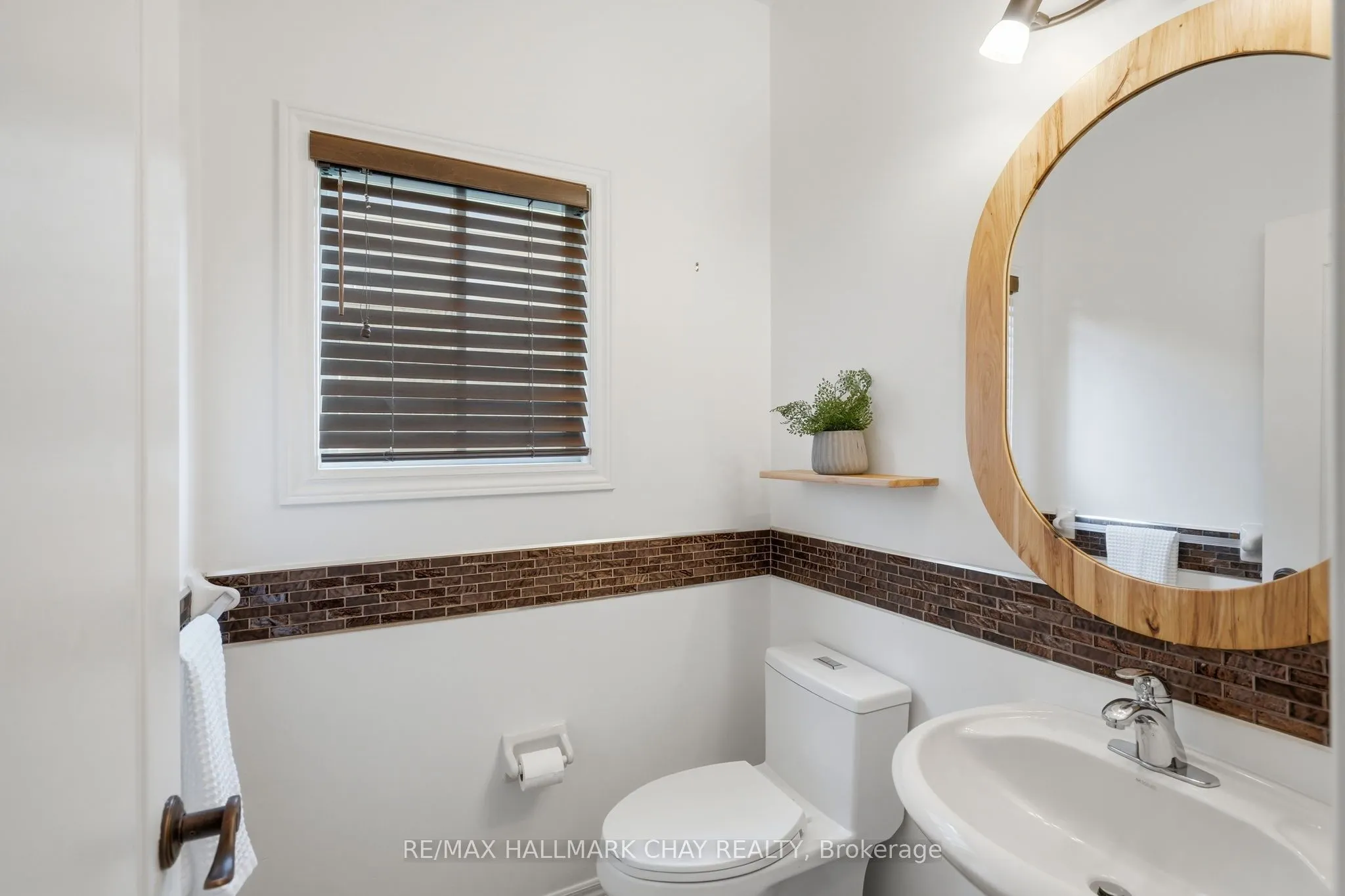 17 Armeda Clow Crescent