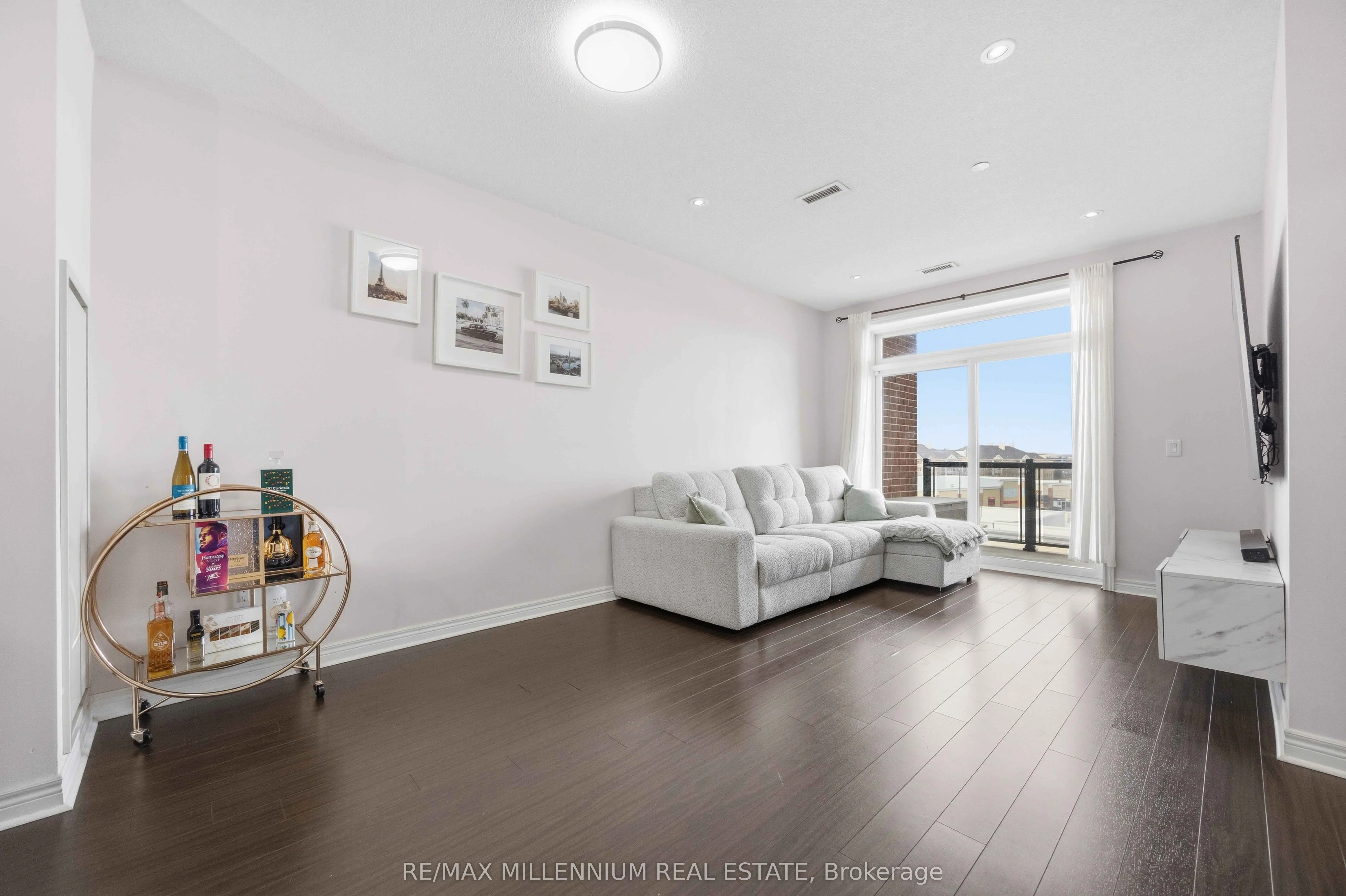7325 Markham Road #504