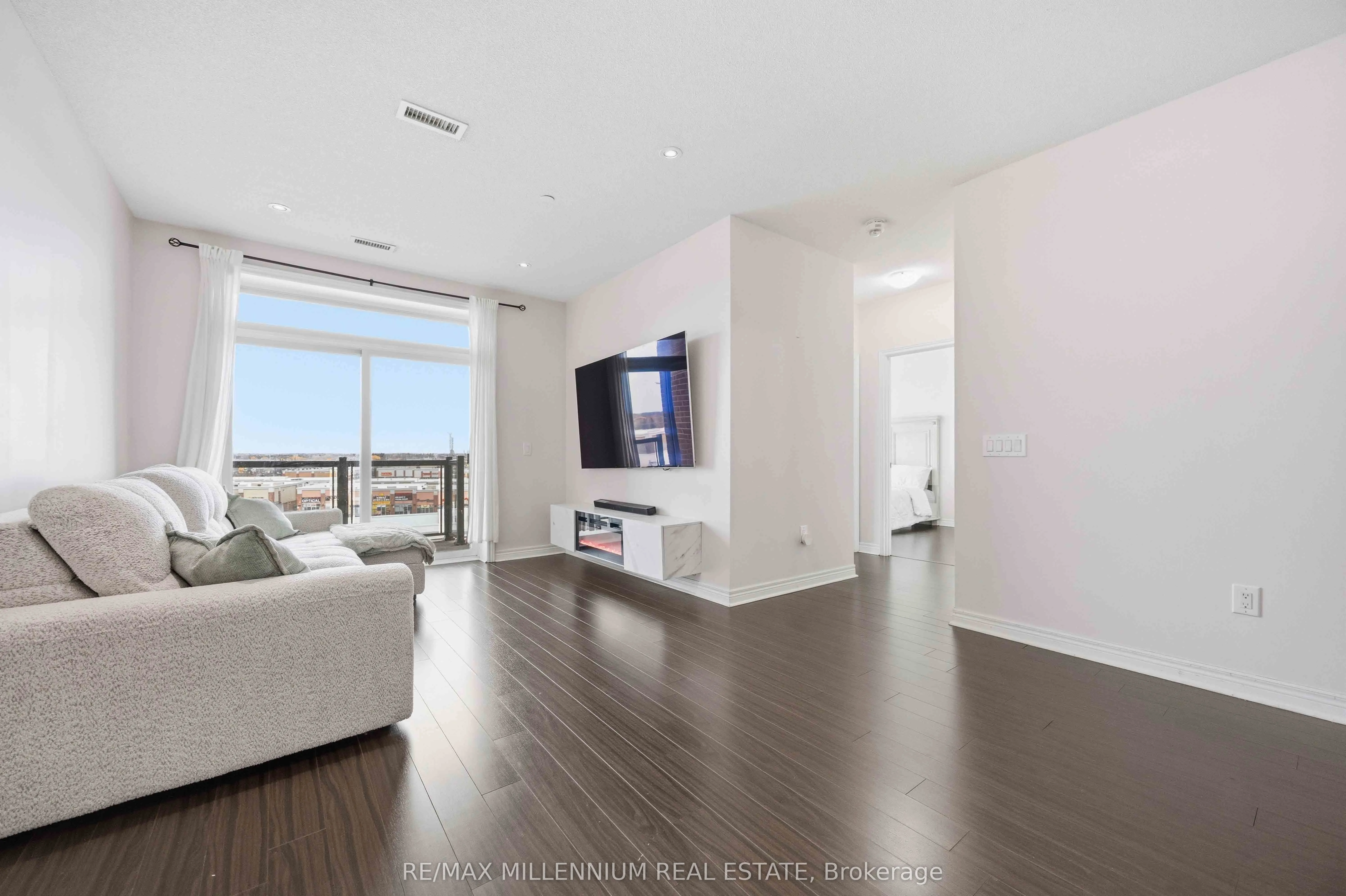 7325 Markham Road #504