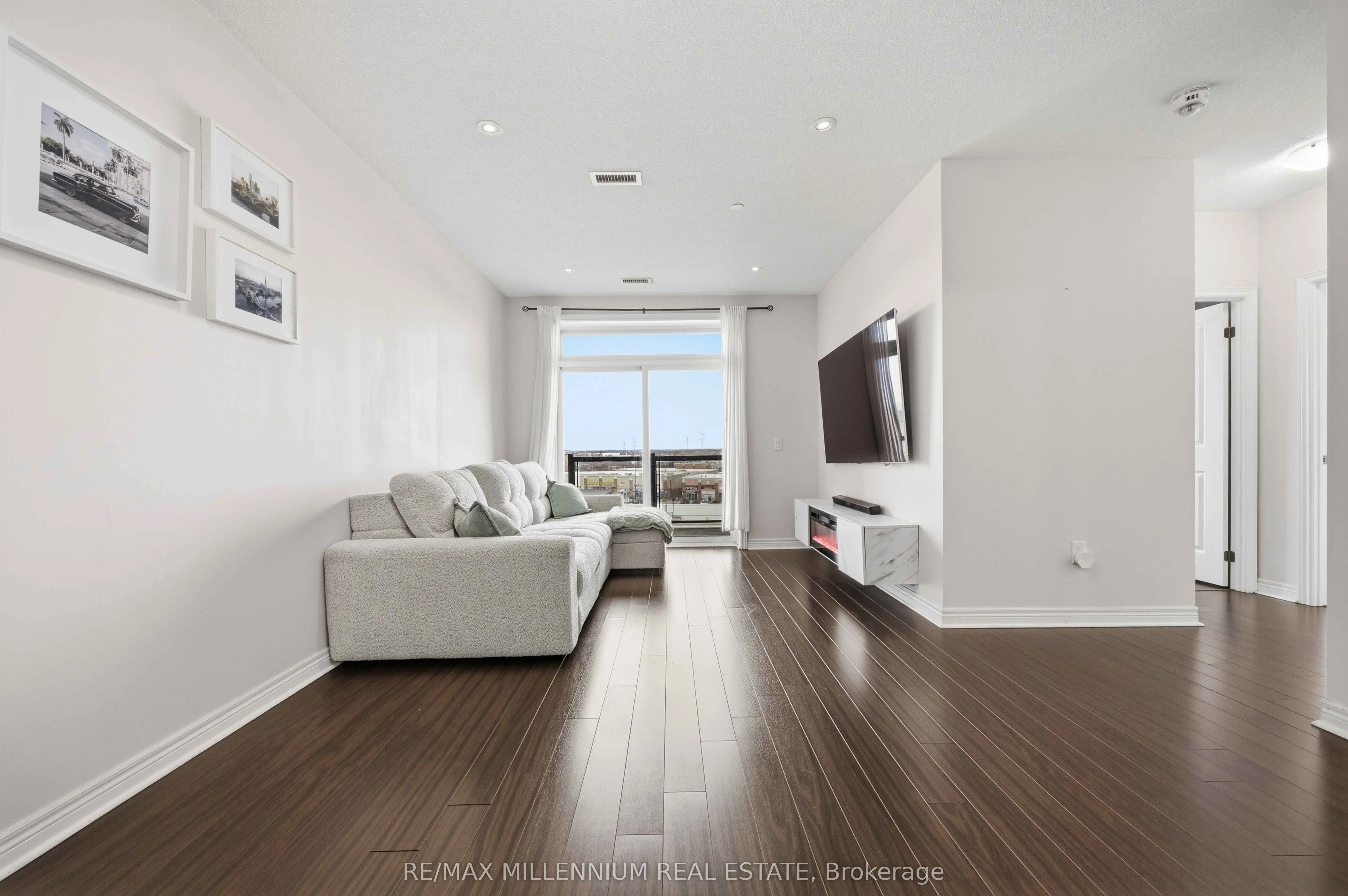 7325 Markham Road #504