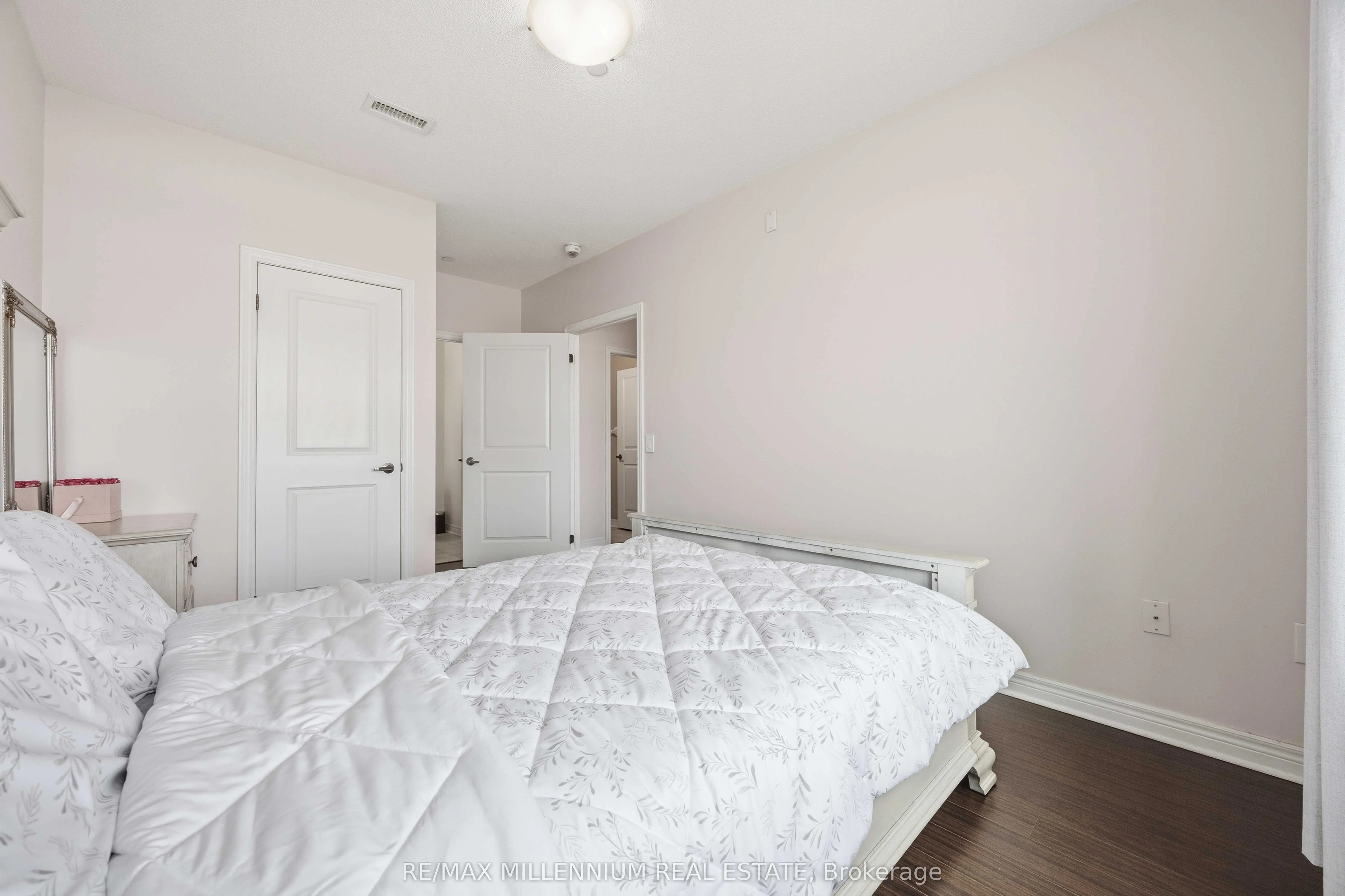 7325 Markham Road #504