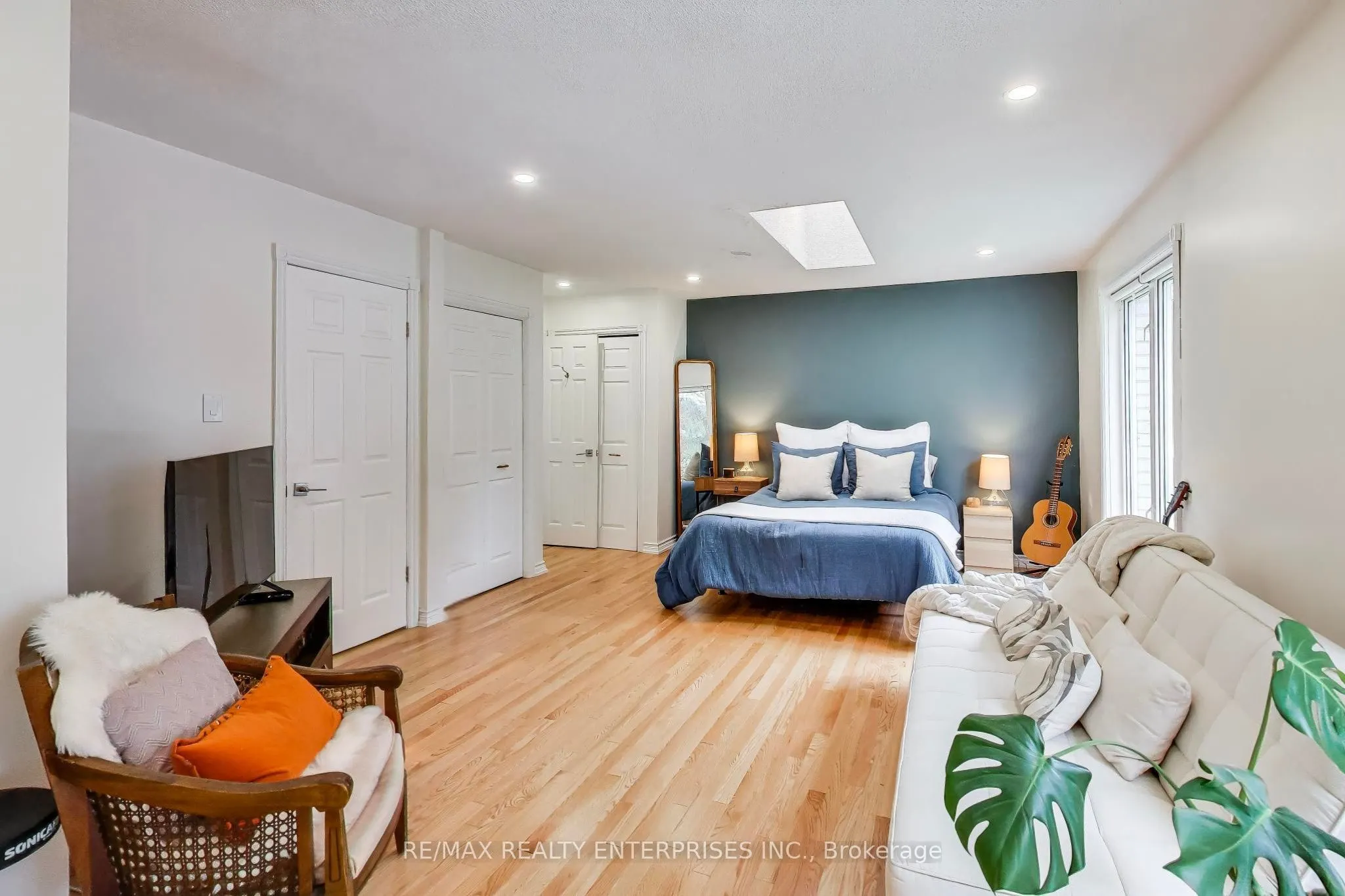 35 Shirlea Boulevard