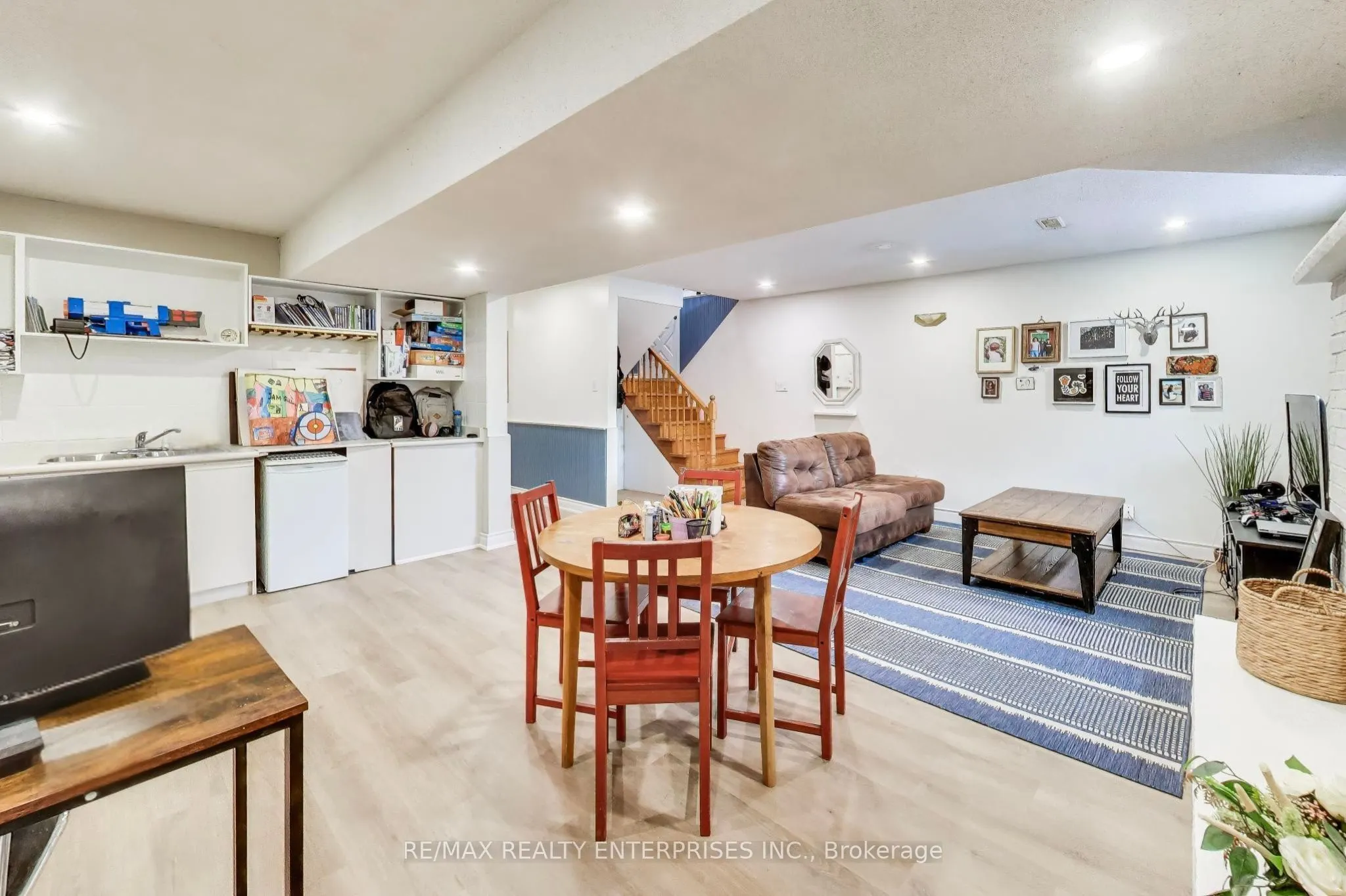 35 Shirlea Boulevard