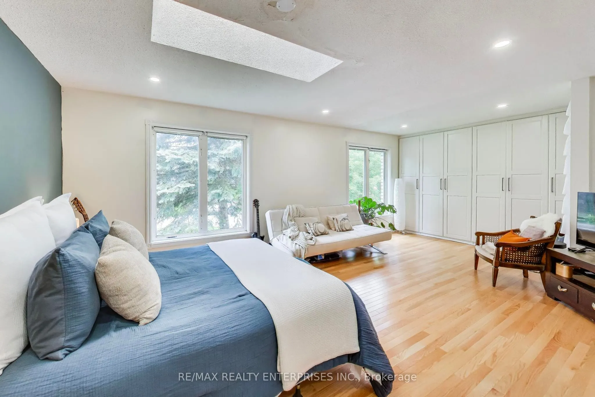35 Shirlea Boulevard