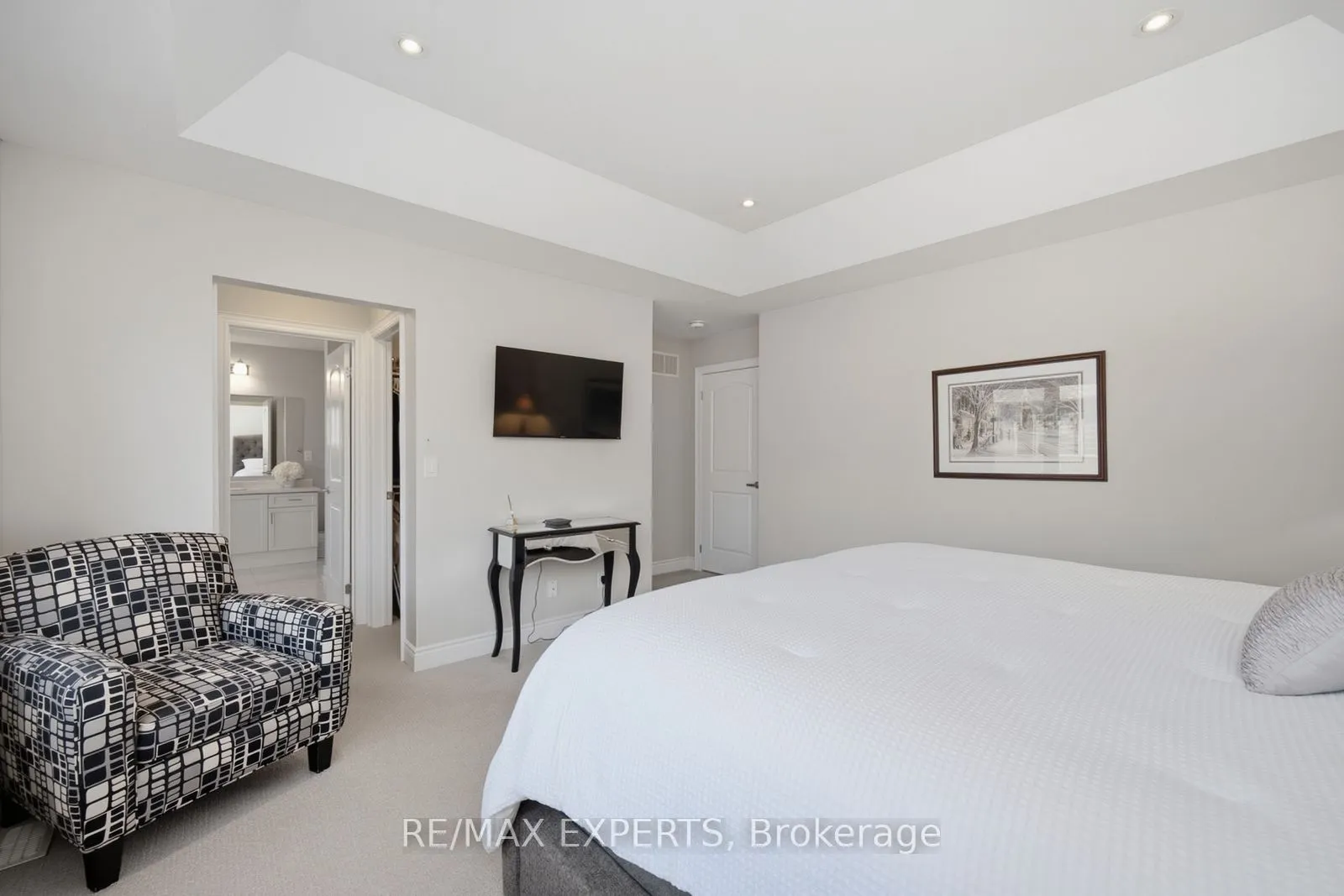 69 Leaden Hall Drive