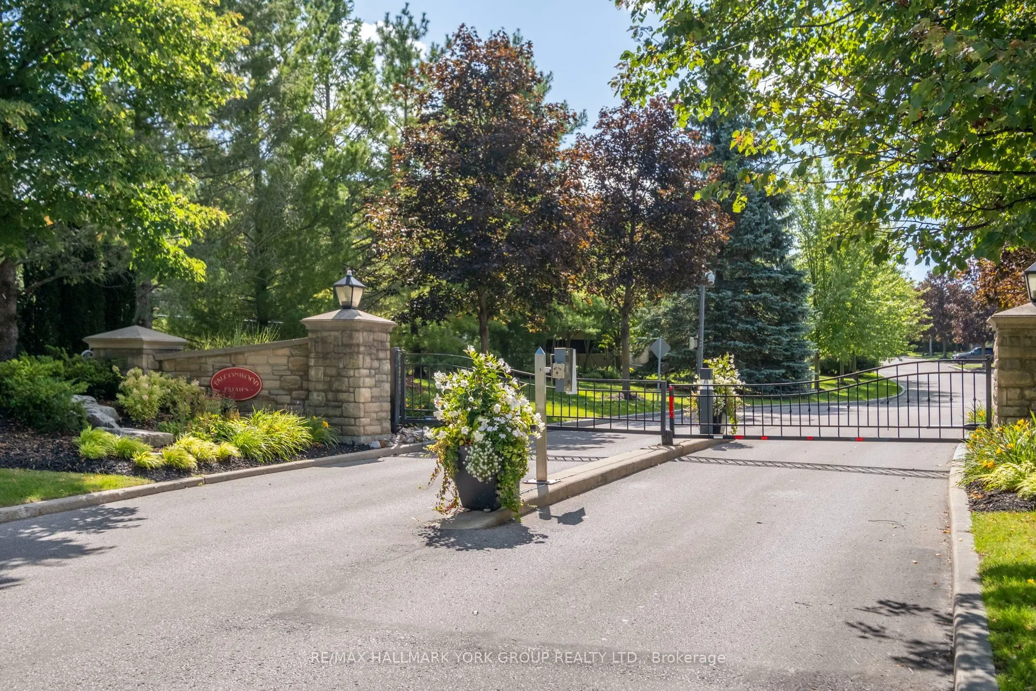 422 Falconwood Hollow #6
