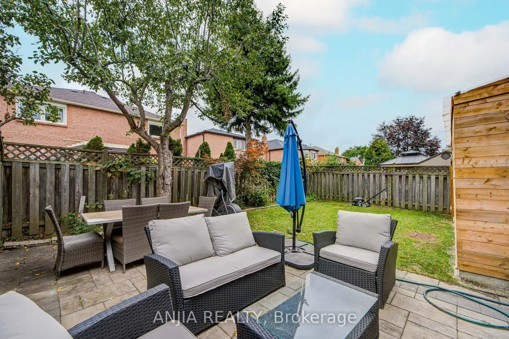 39 Millcroft Way