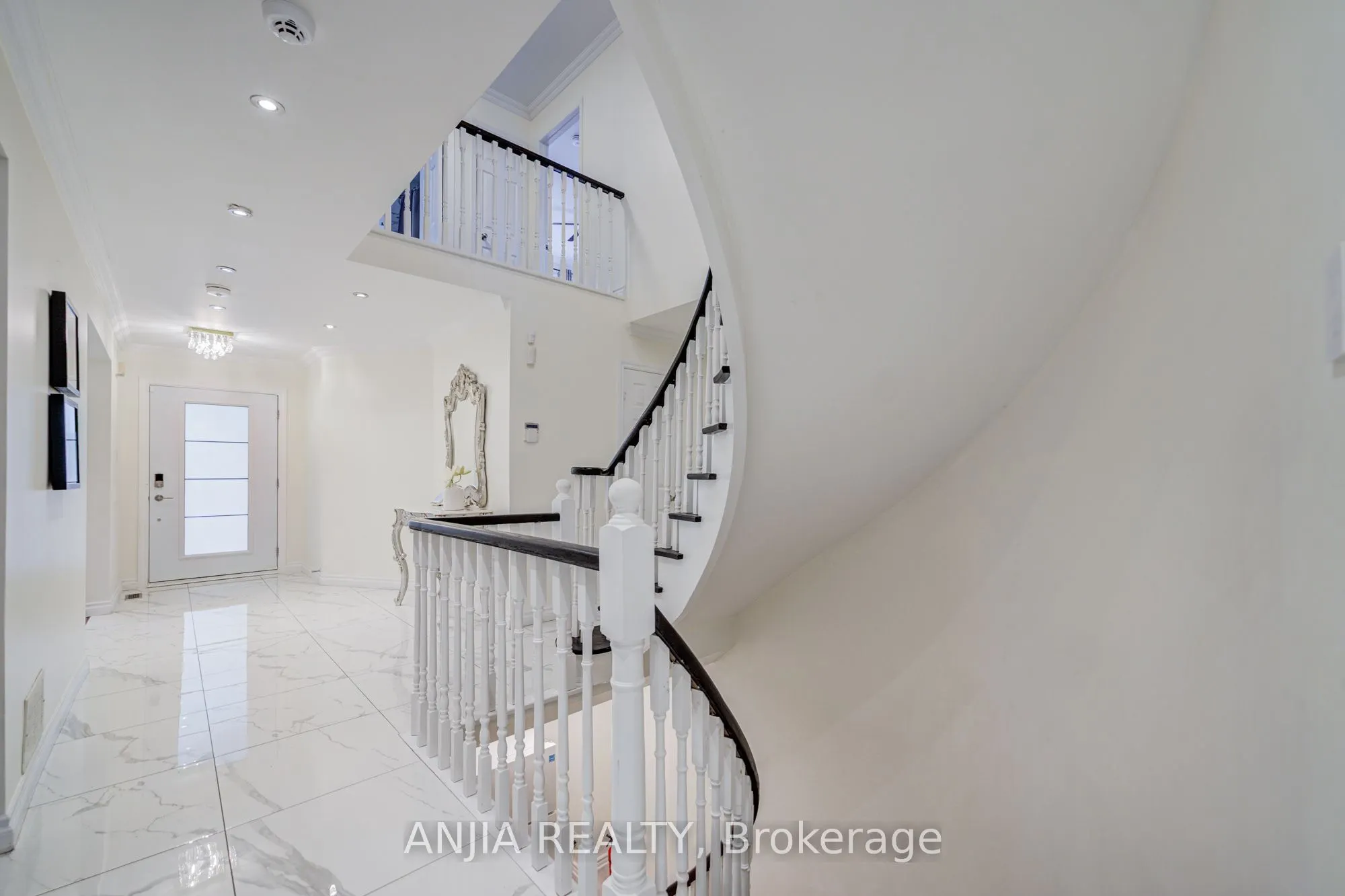 39 Millcroft Way