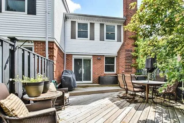 91 Confederation Way #62