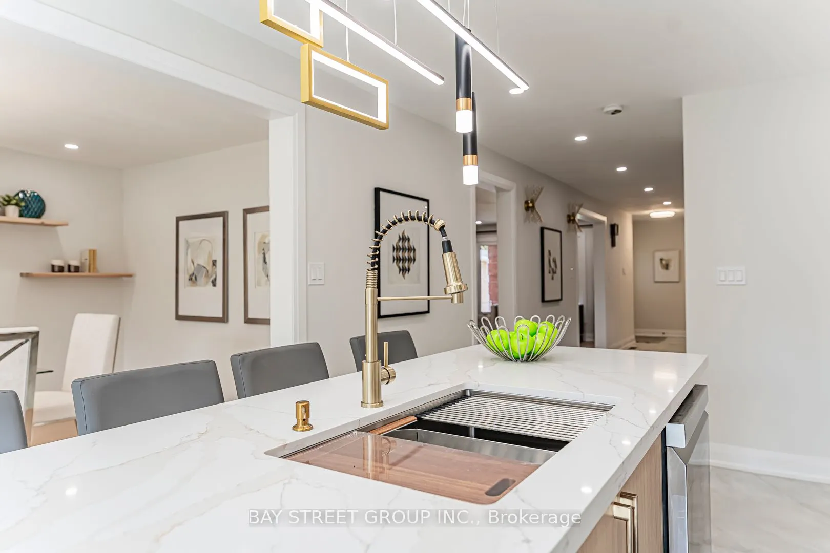 146 Cabinet Crescent