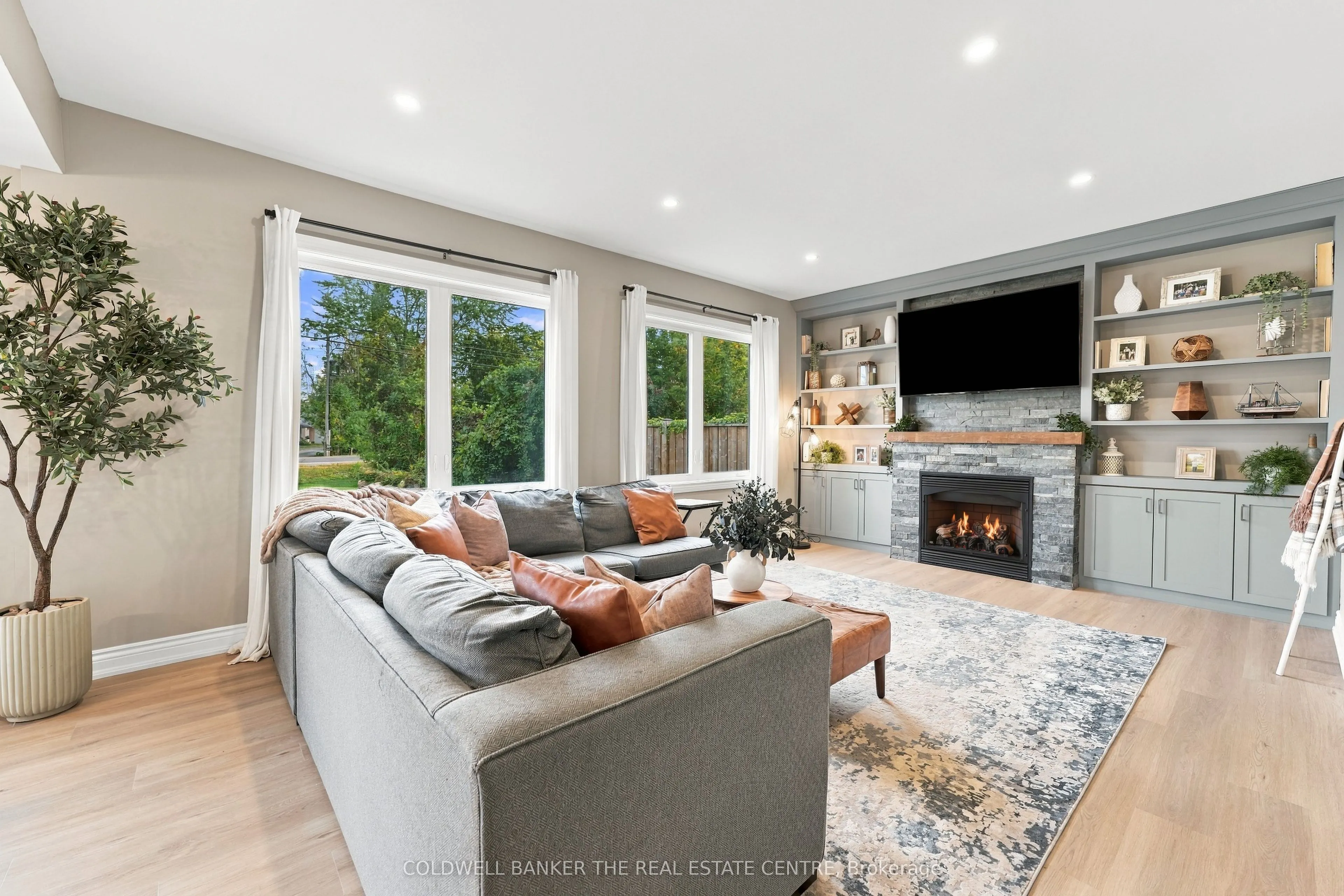 968 Metro Road N