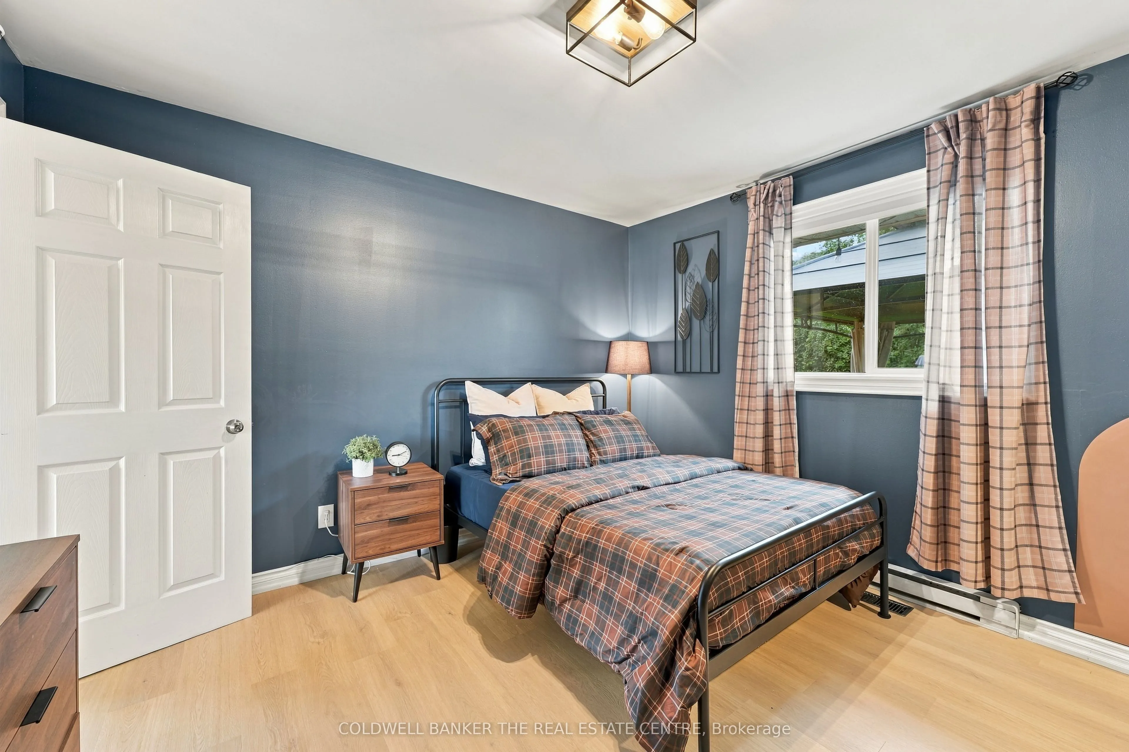 968 Metro Road N