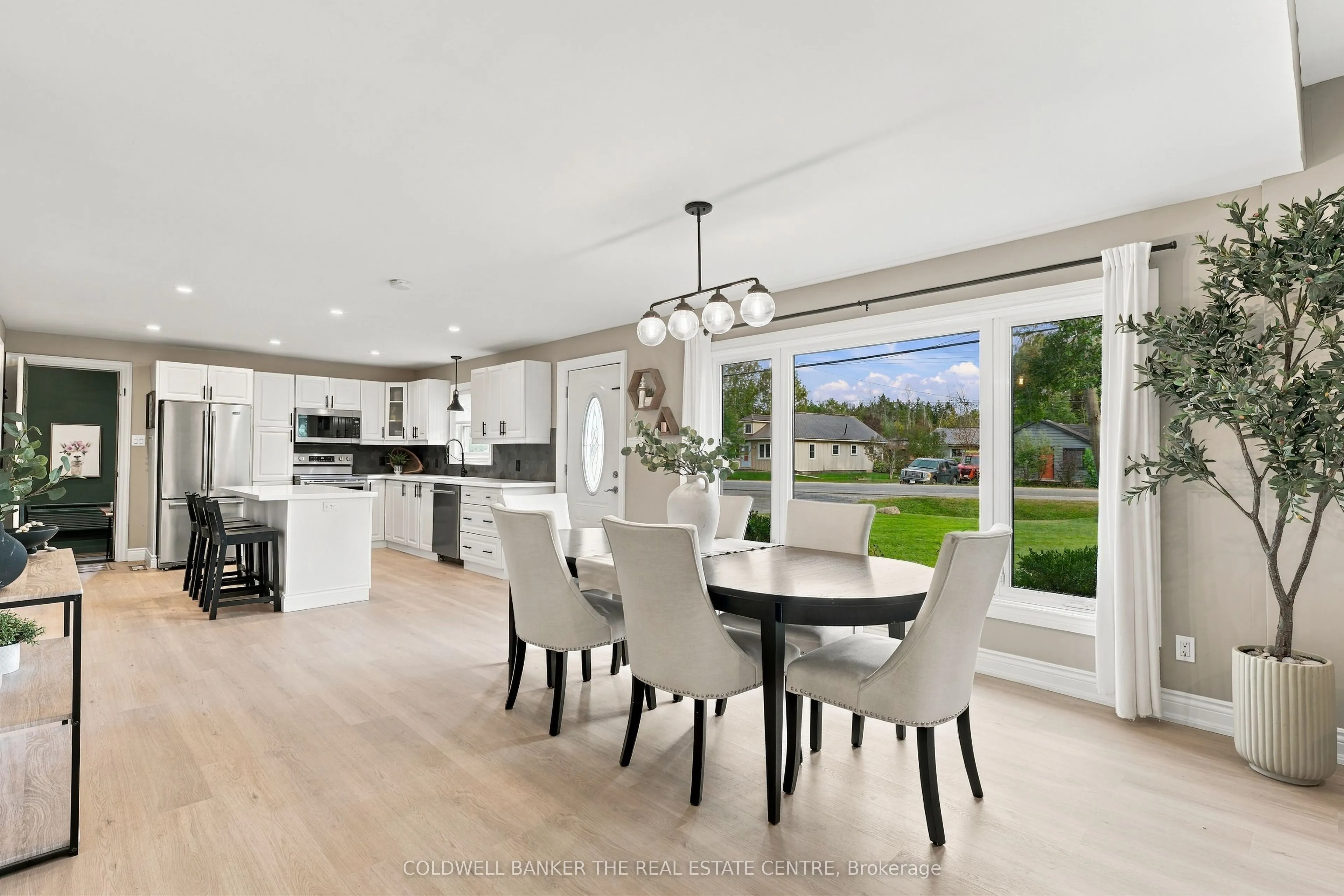 968 Metro Road N