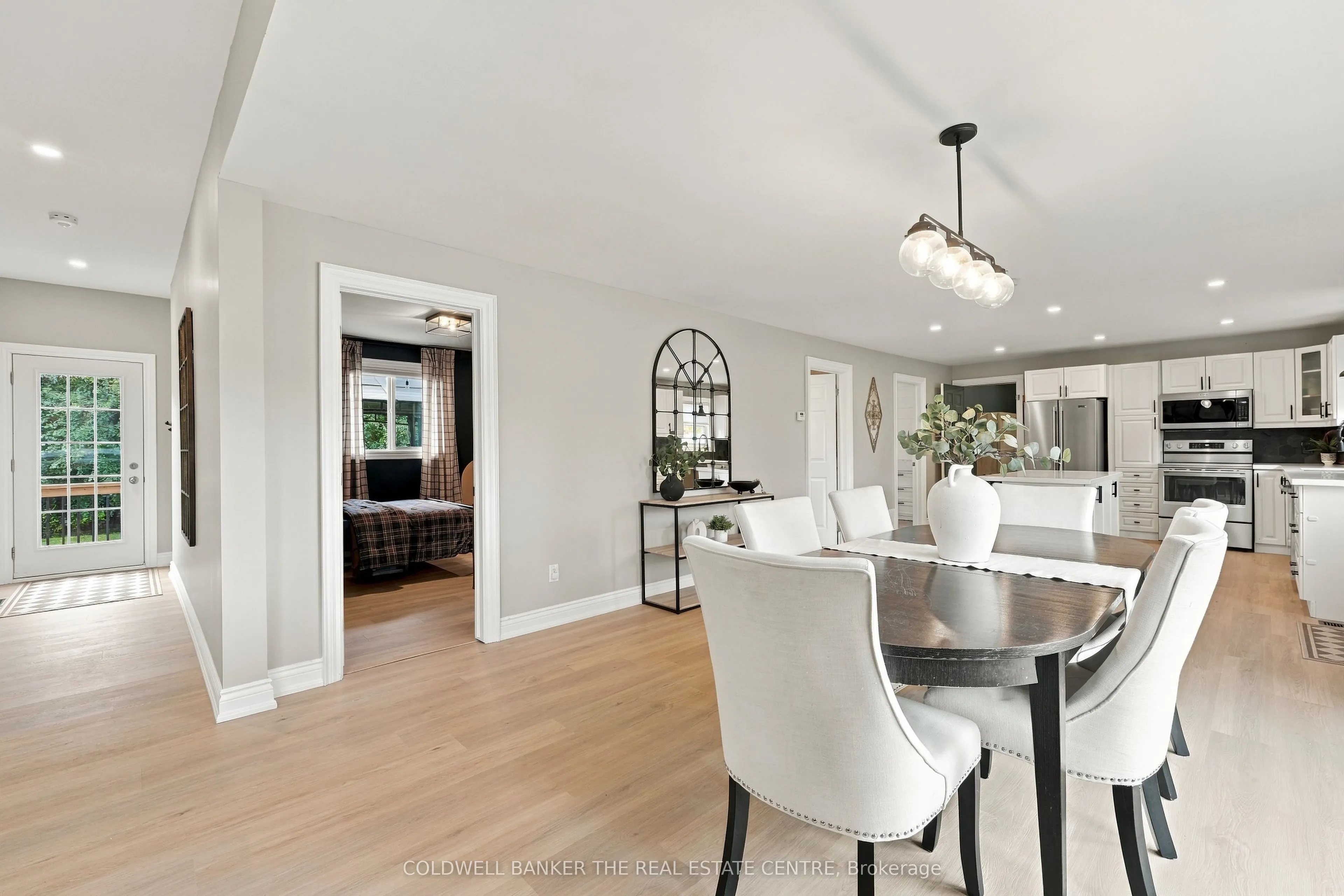 968 Metro Road N