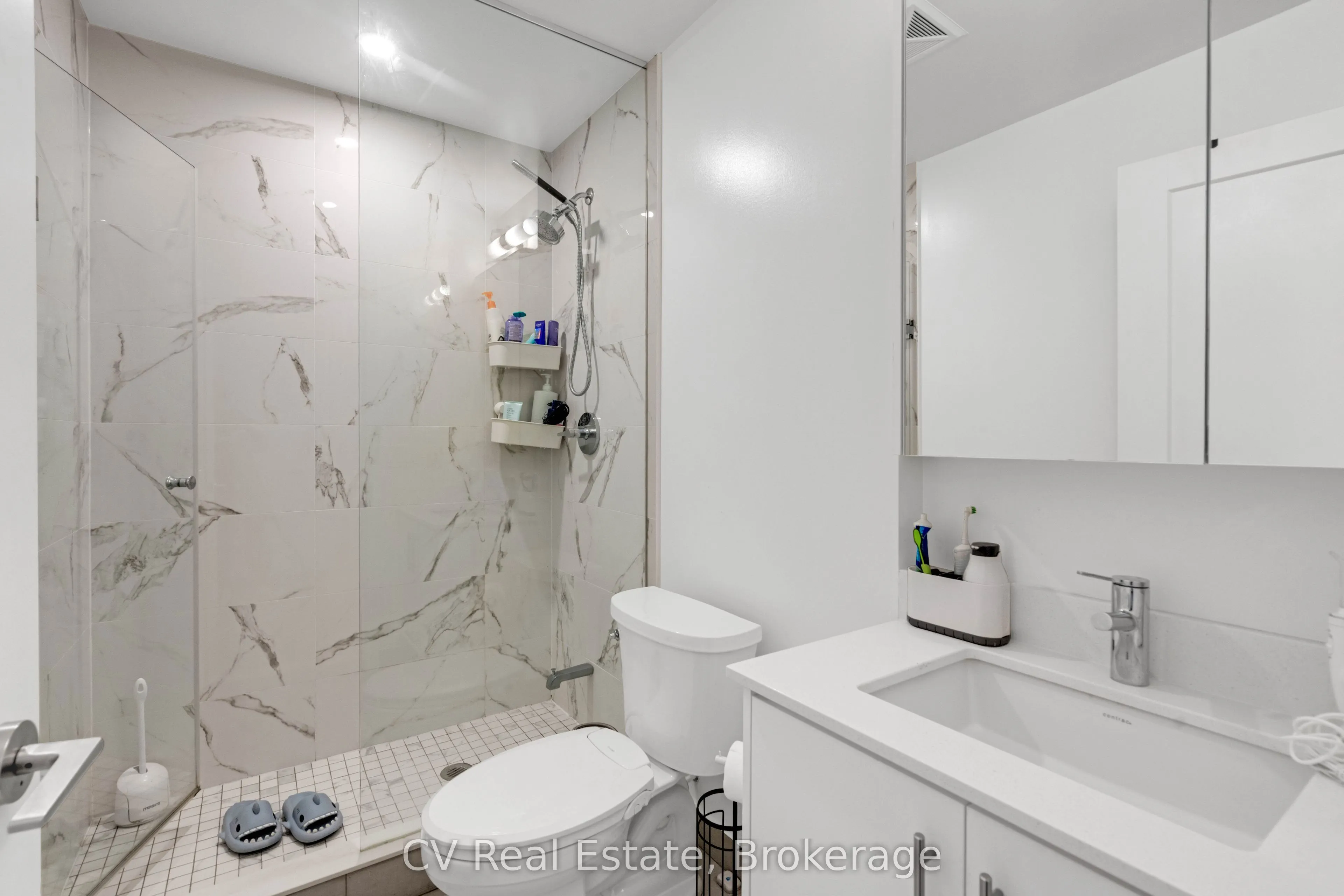 95 Oneida Crescent #1109
