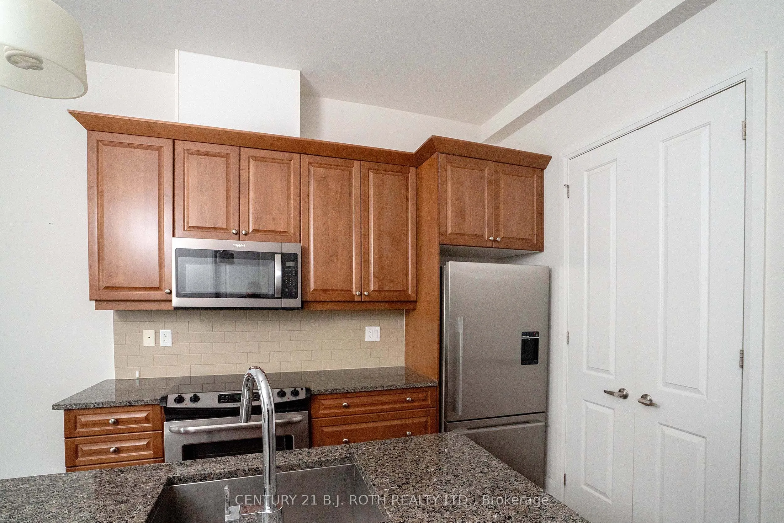 15277 Yonge Street S #313