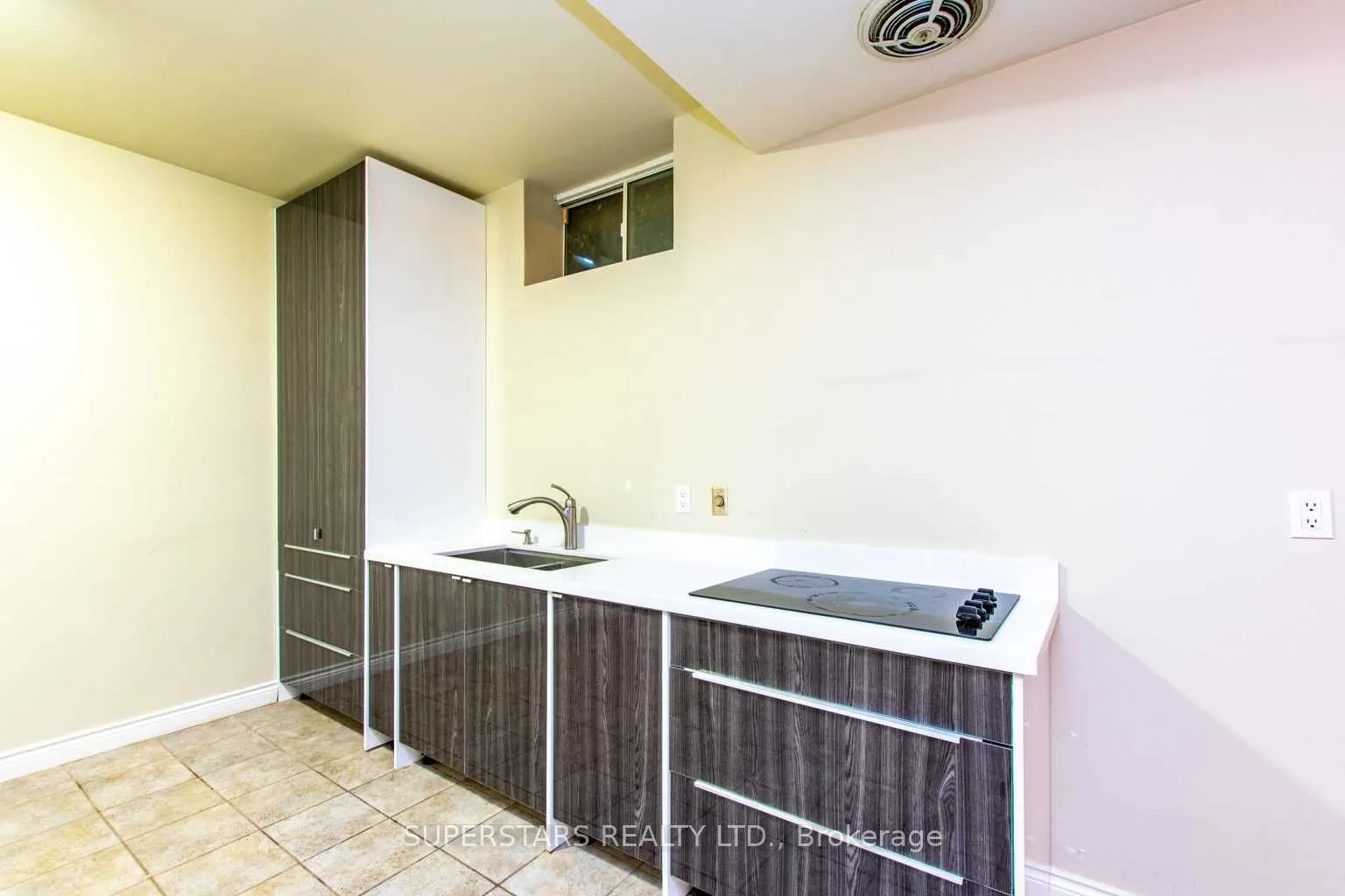 8 Huronia Place #Bsmt