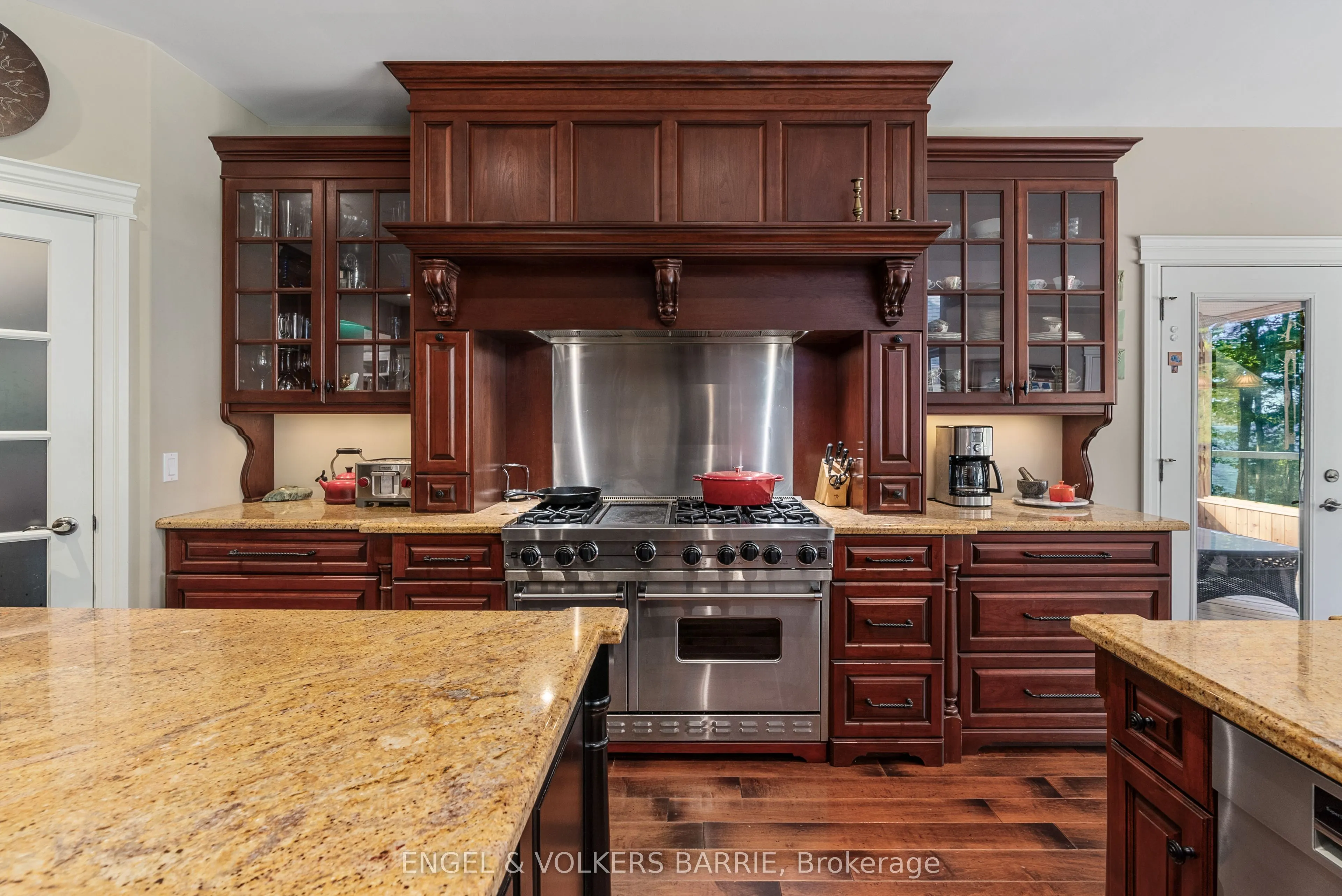 1220 Shoreview Drive