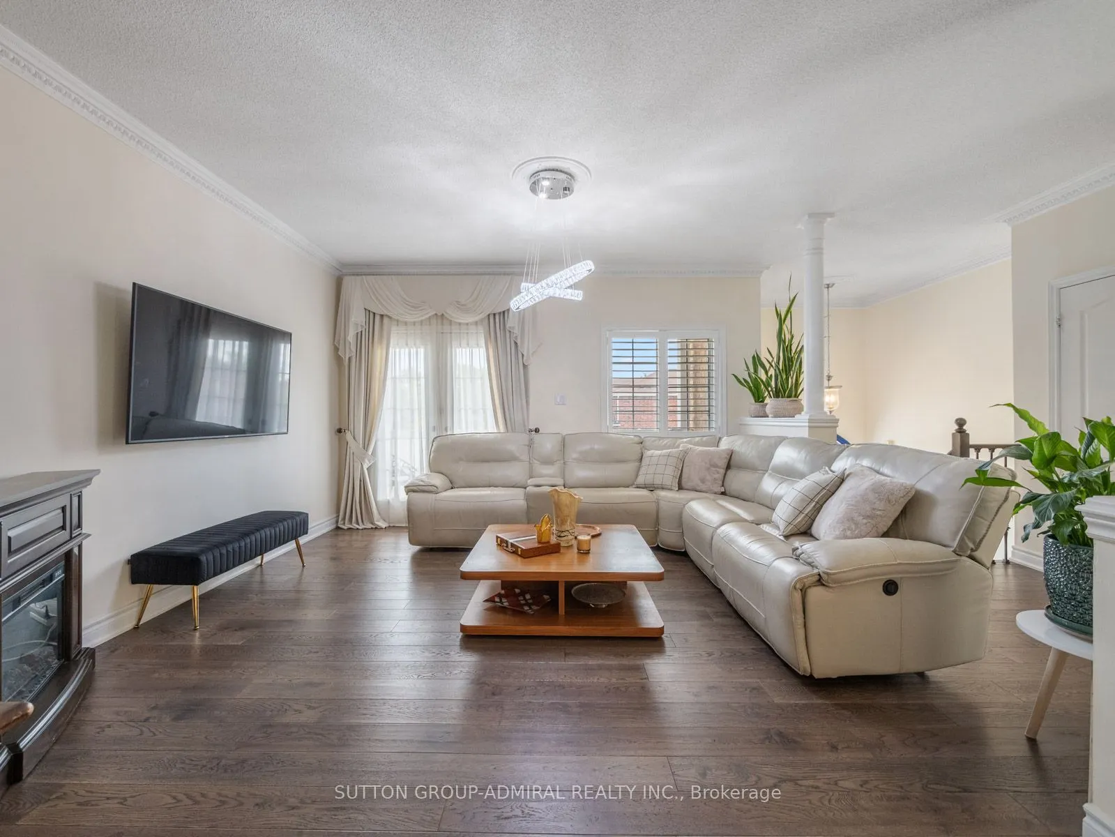 119 Blackthorn Drive