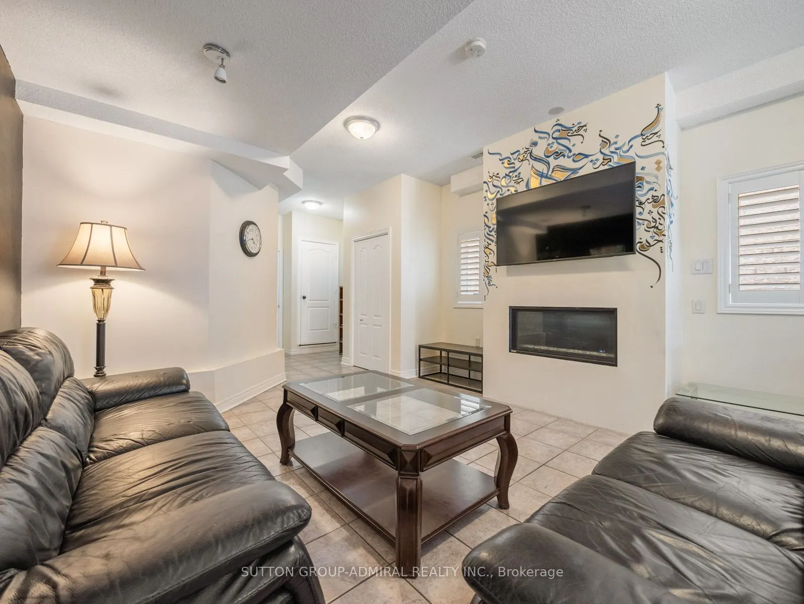 119 Blackthorn Drive