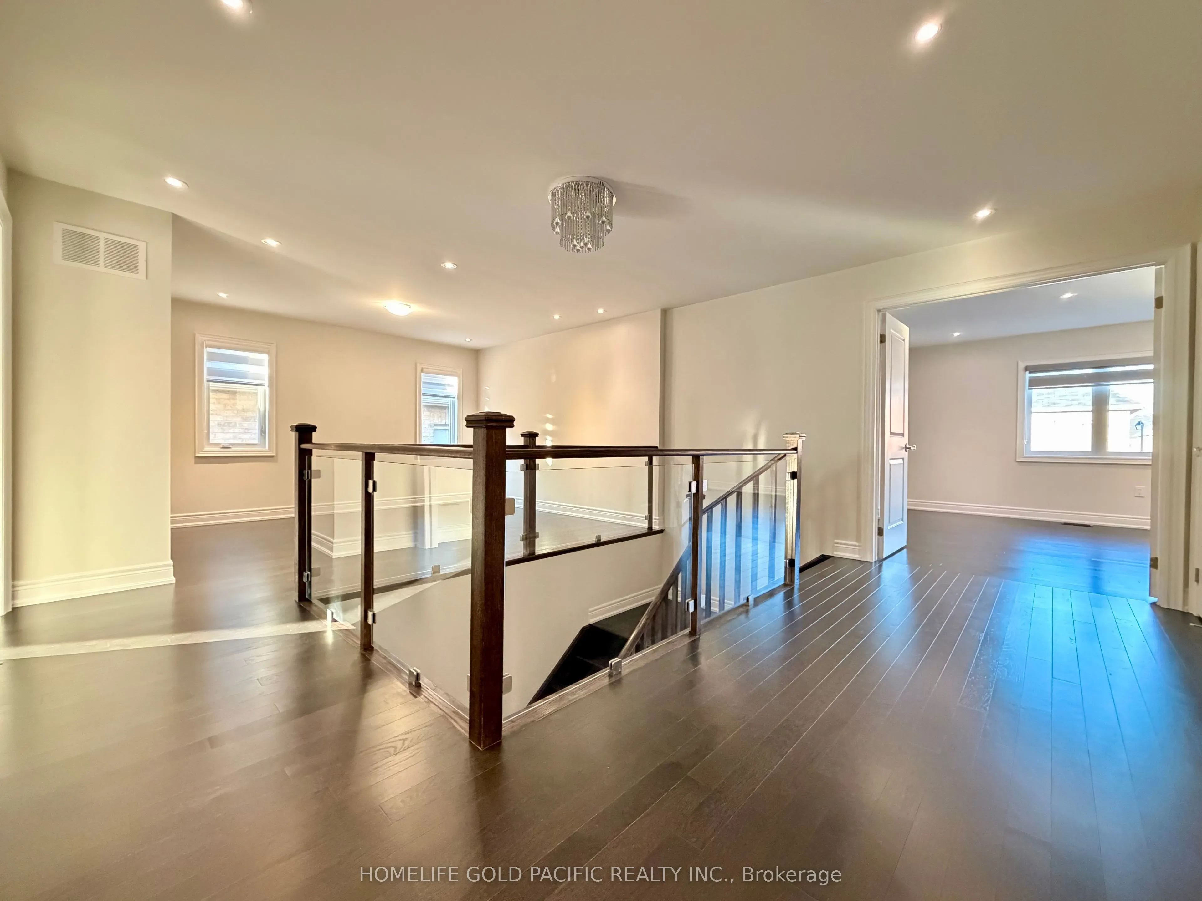 46 Haskins Crescent