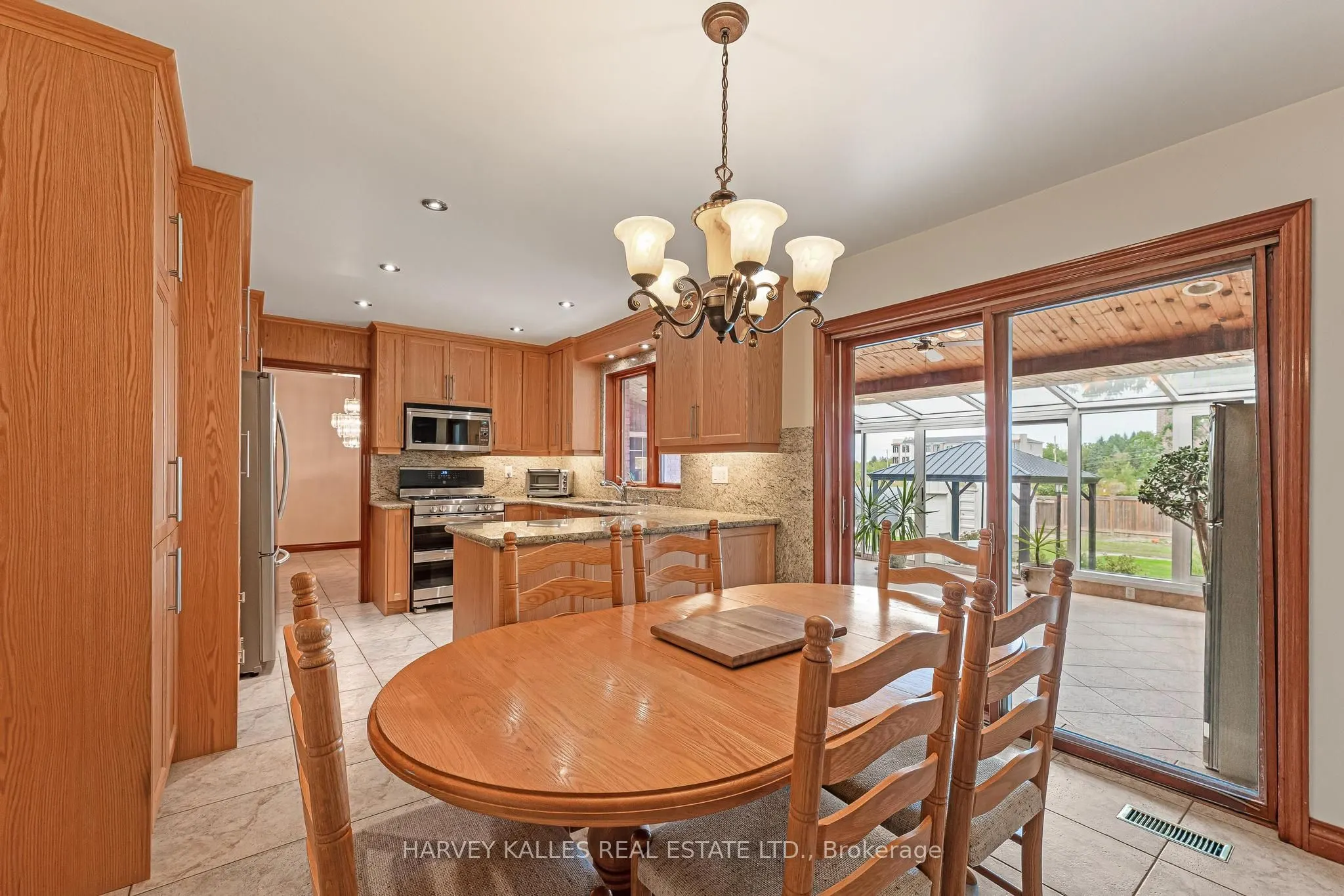 113 Bond Crescent