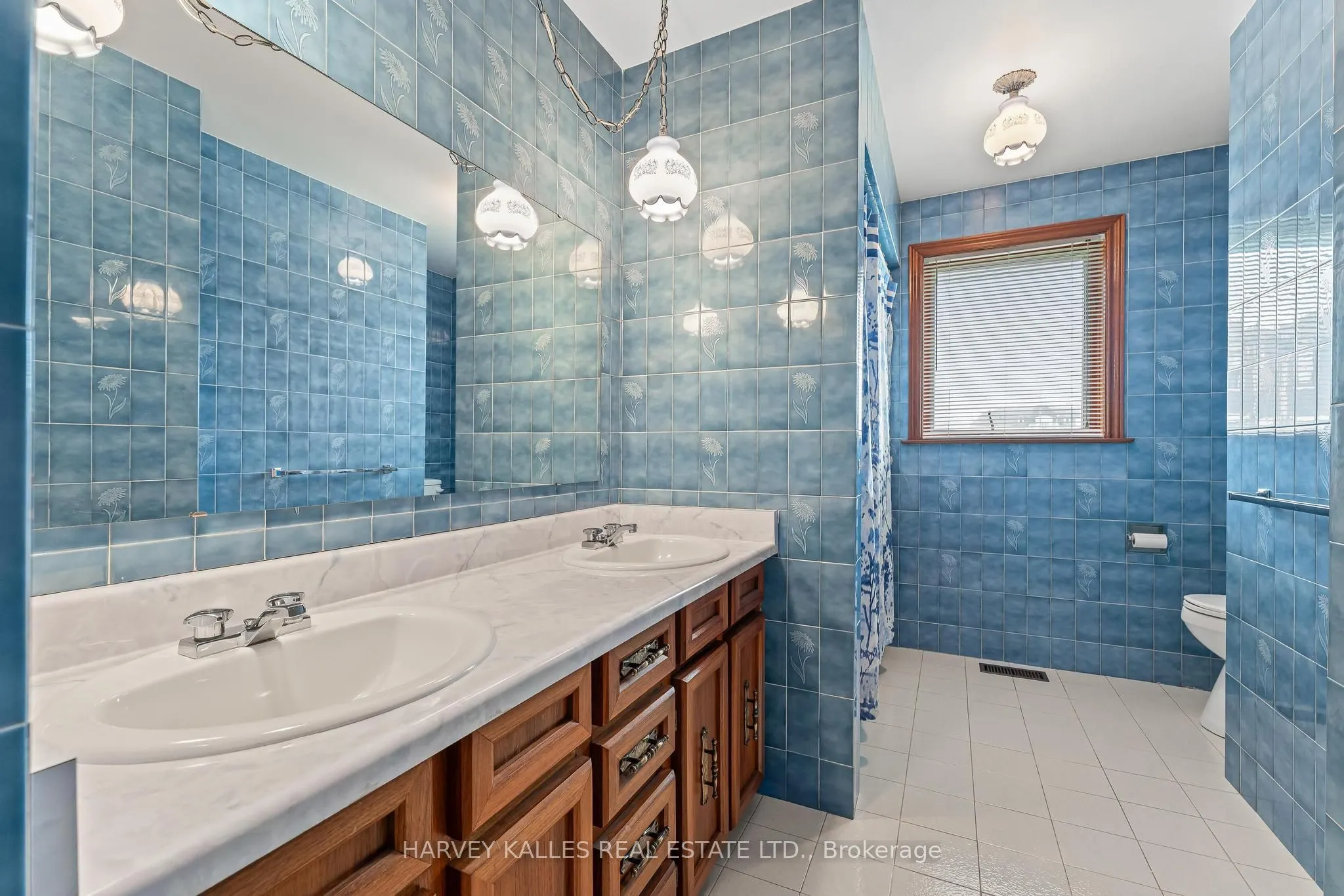 113 Bond Crescent