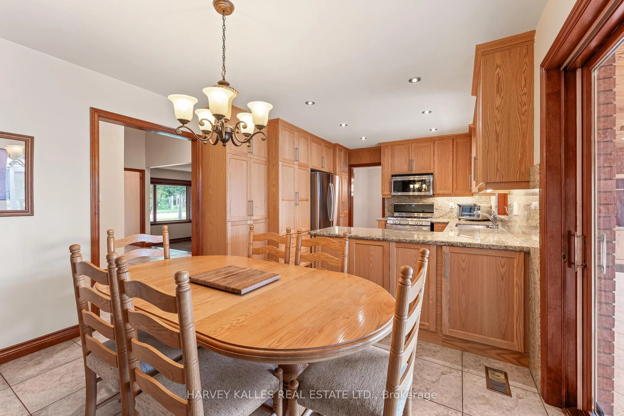 113 Bond Crescent