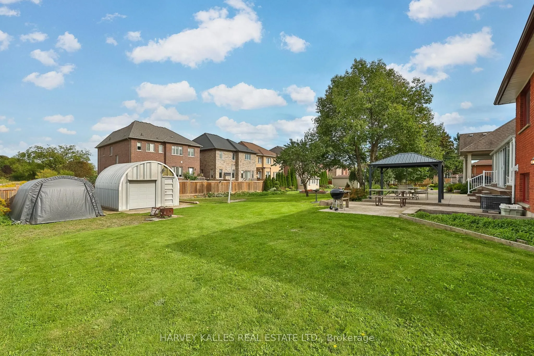113 Bond Crescent