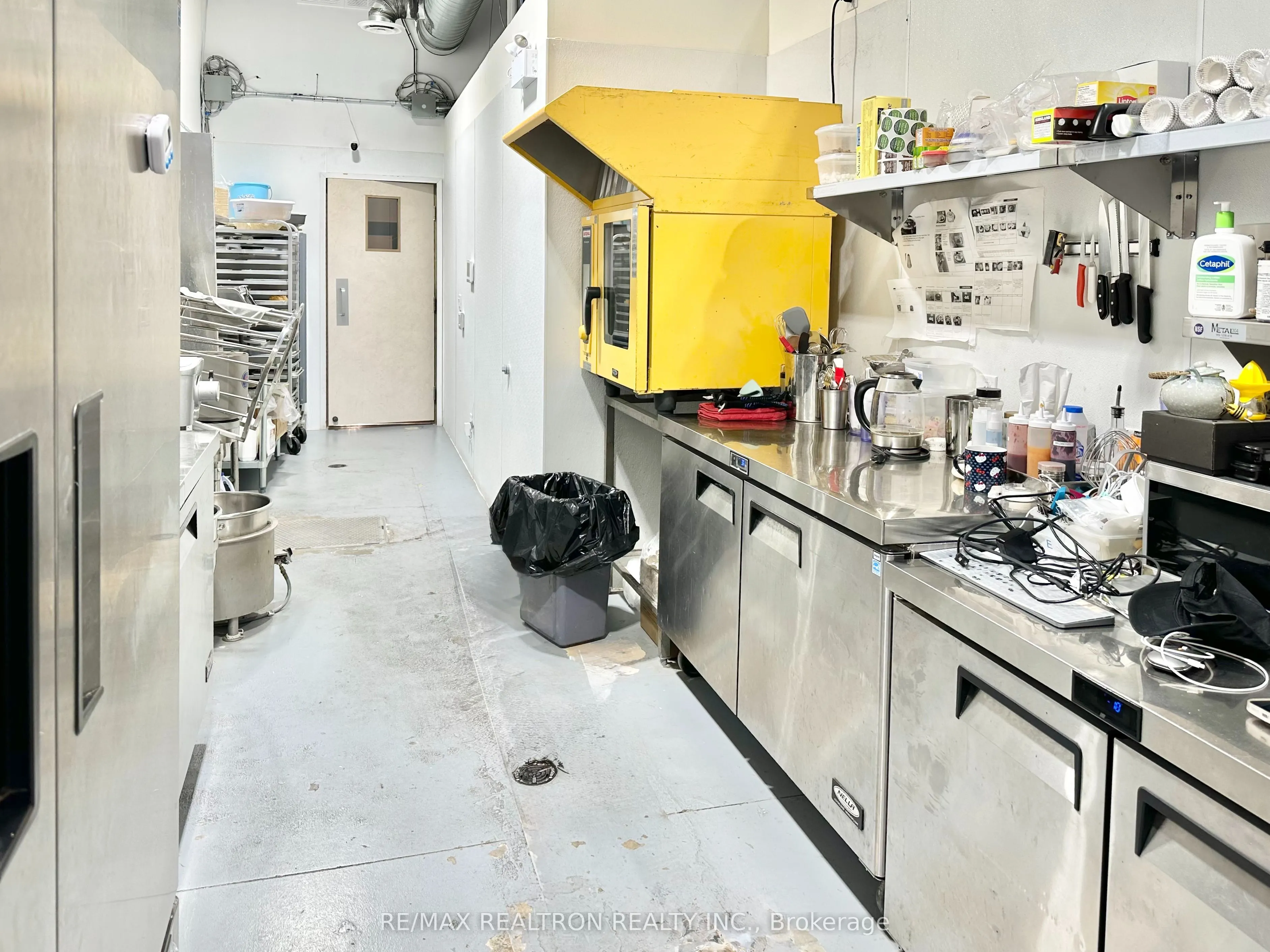 57 HARRY WALKER Parkway S #4-6