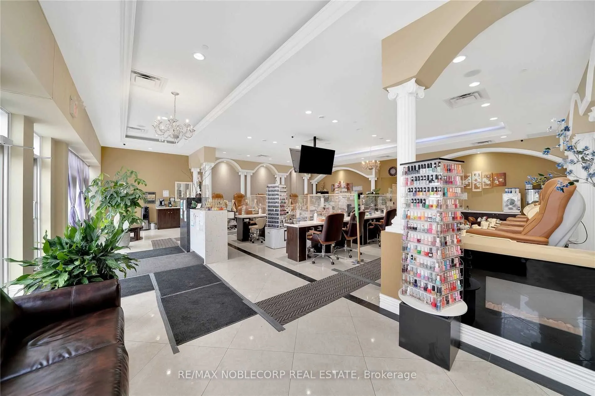 10501 Weston Road #5&6