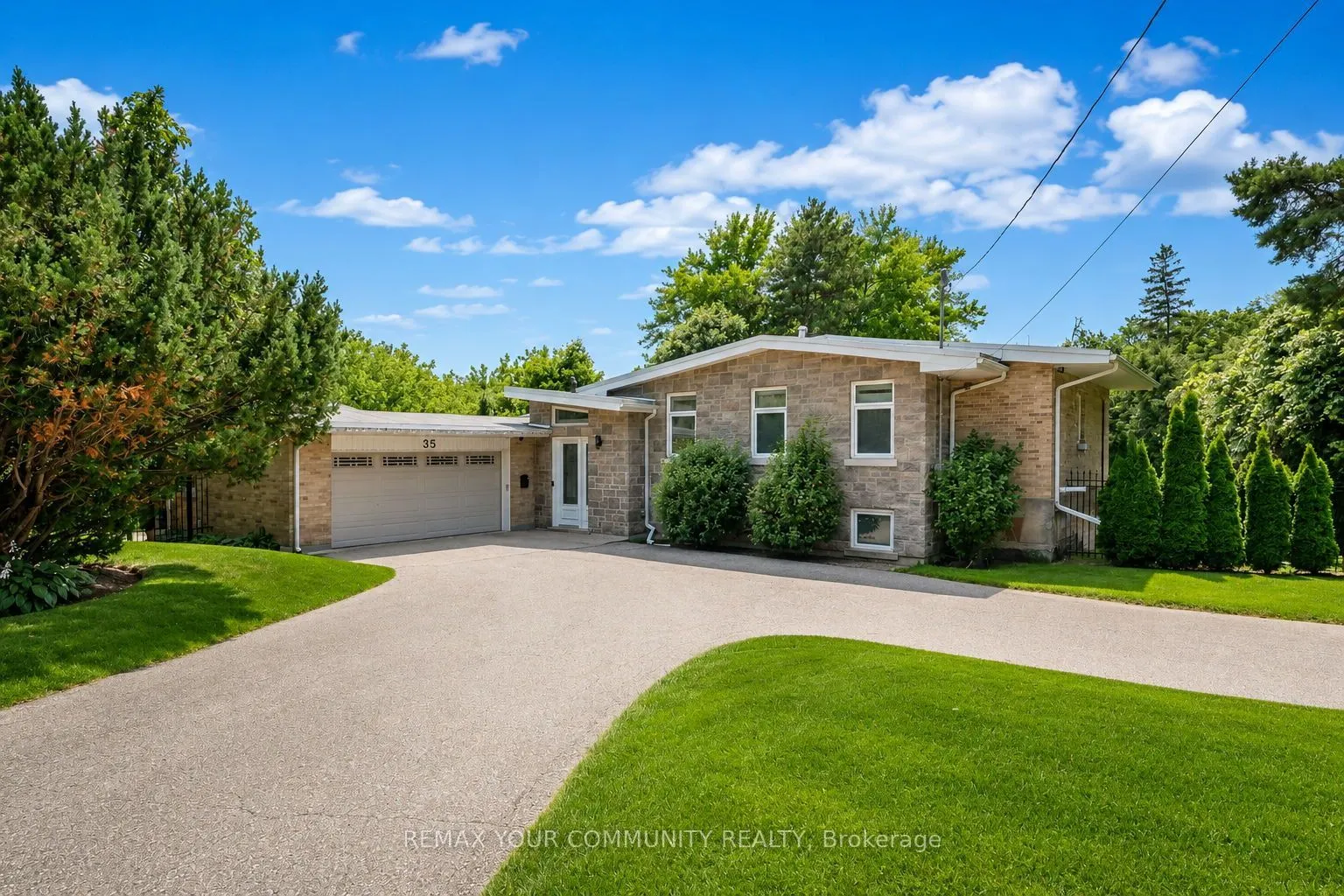 35 Idleswift Drive