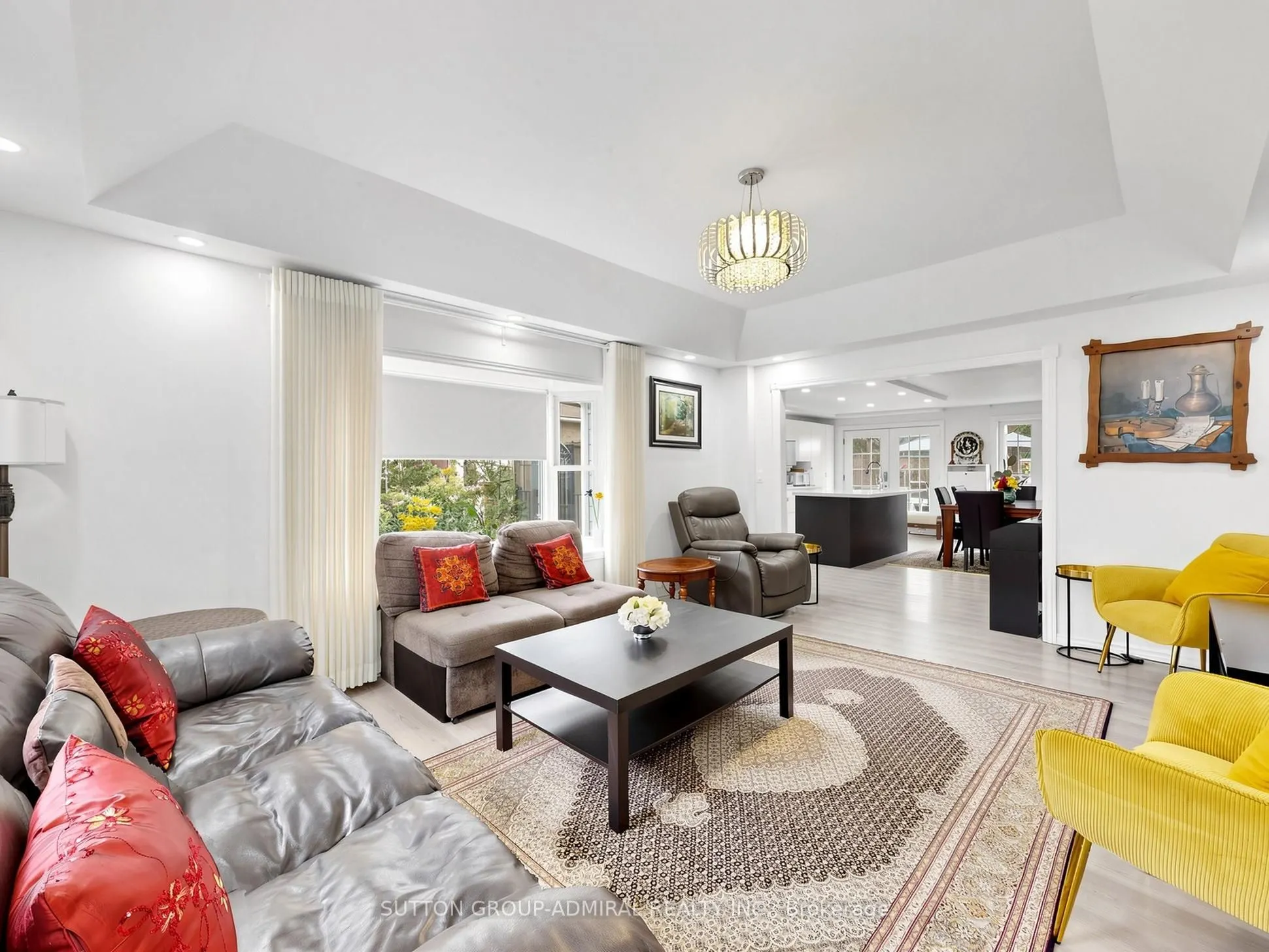 4631 Aurora Road