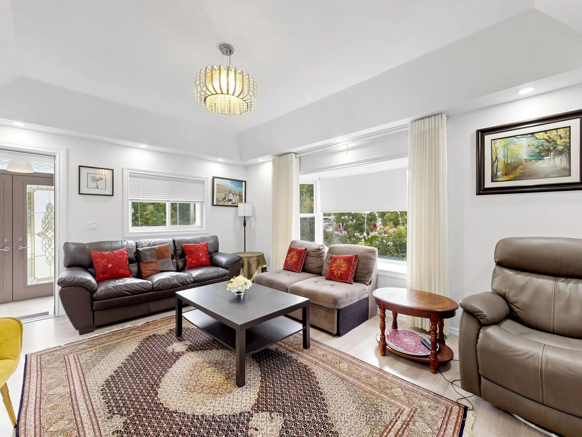 4631 Aurora Road