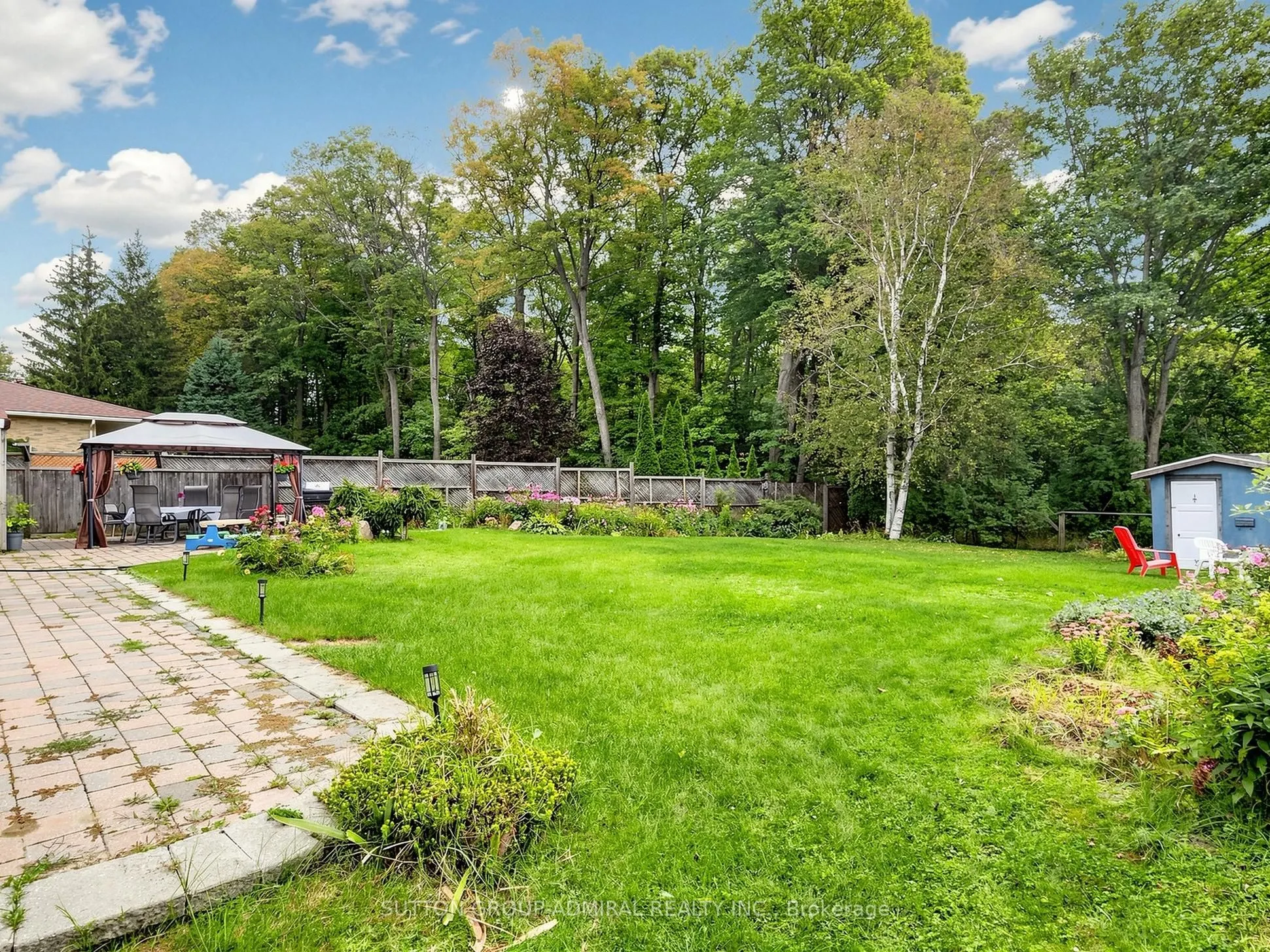 4631 Aurora Road