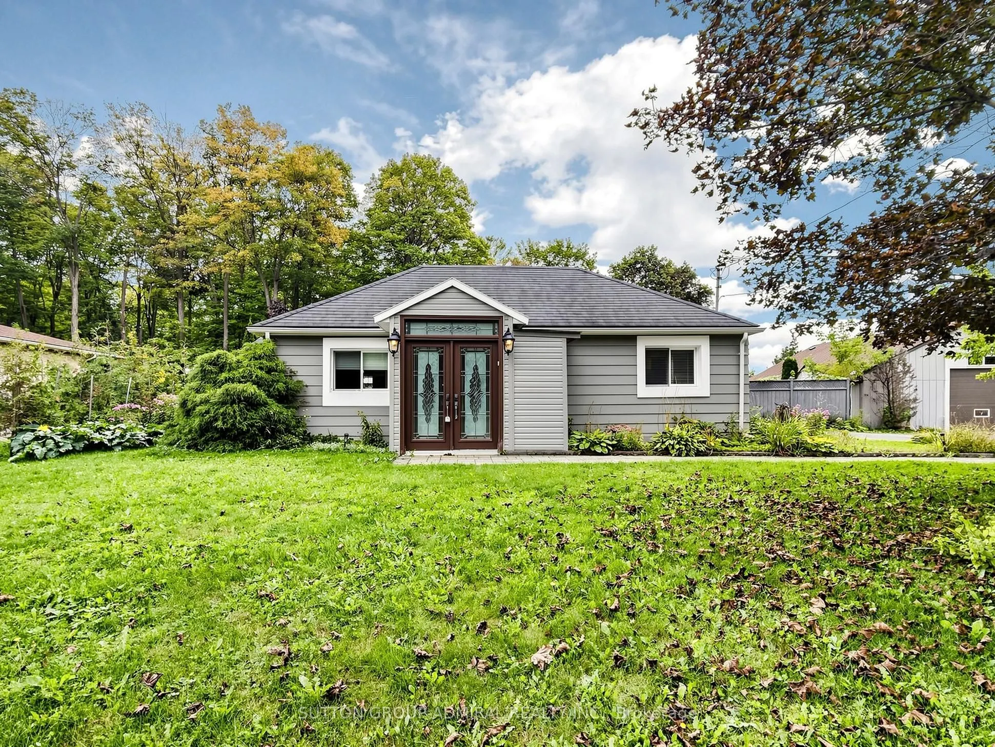 4631 Aurora Road