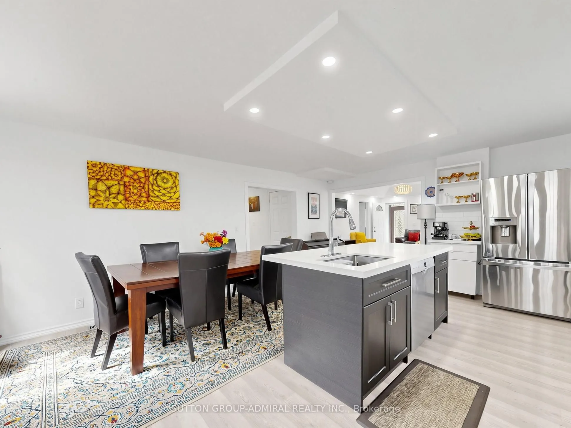 4631 Aurora Road