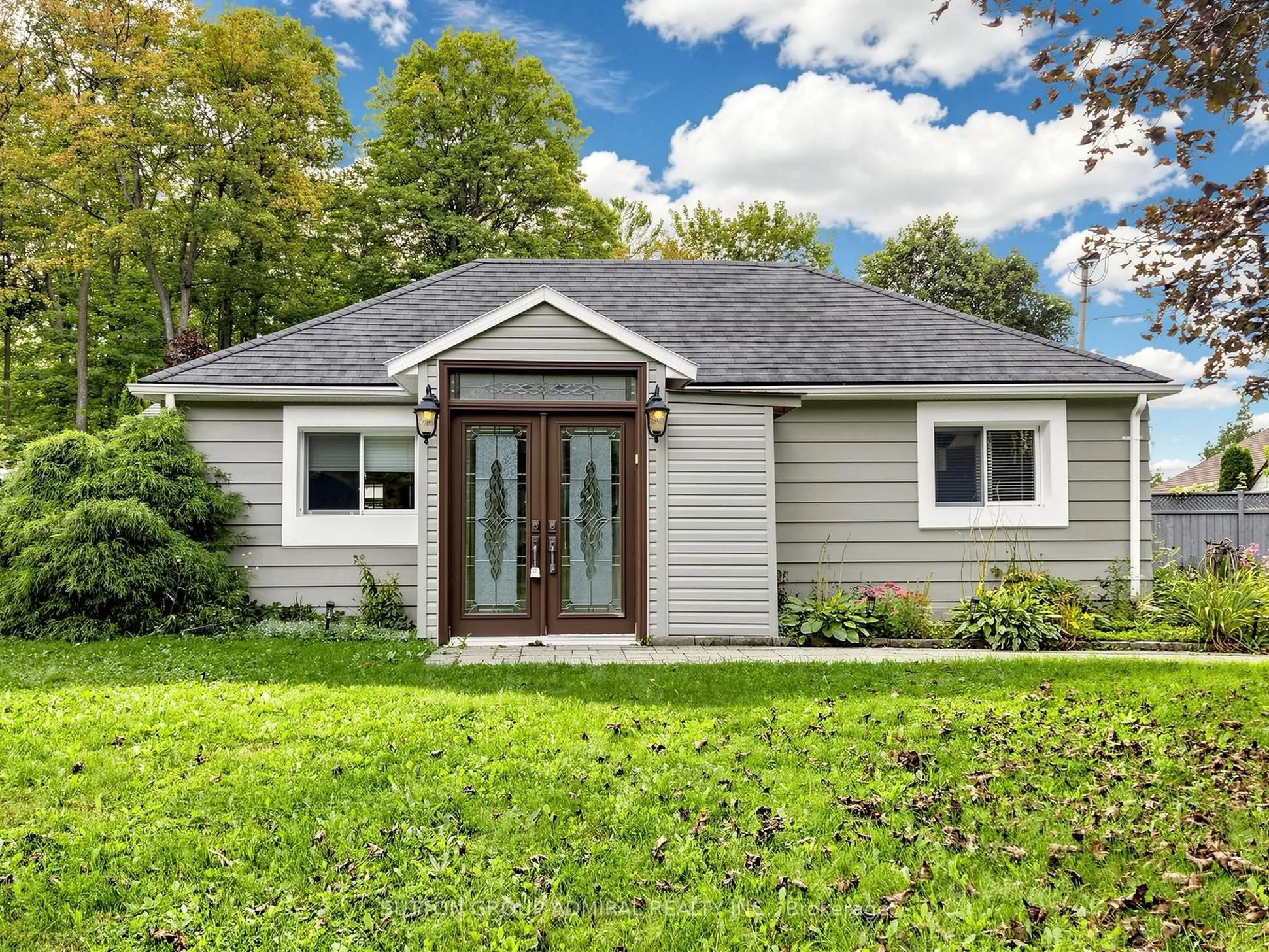 4631 Aurora Road