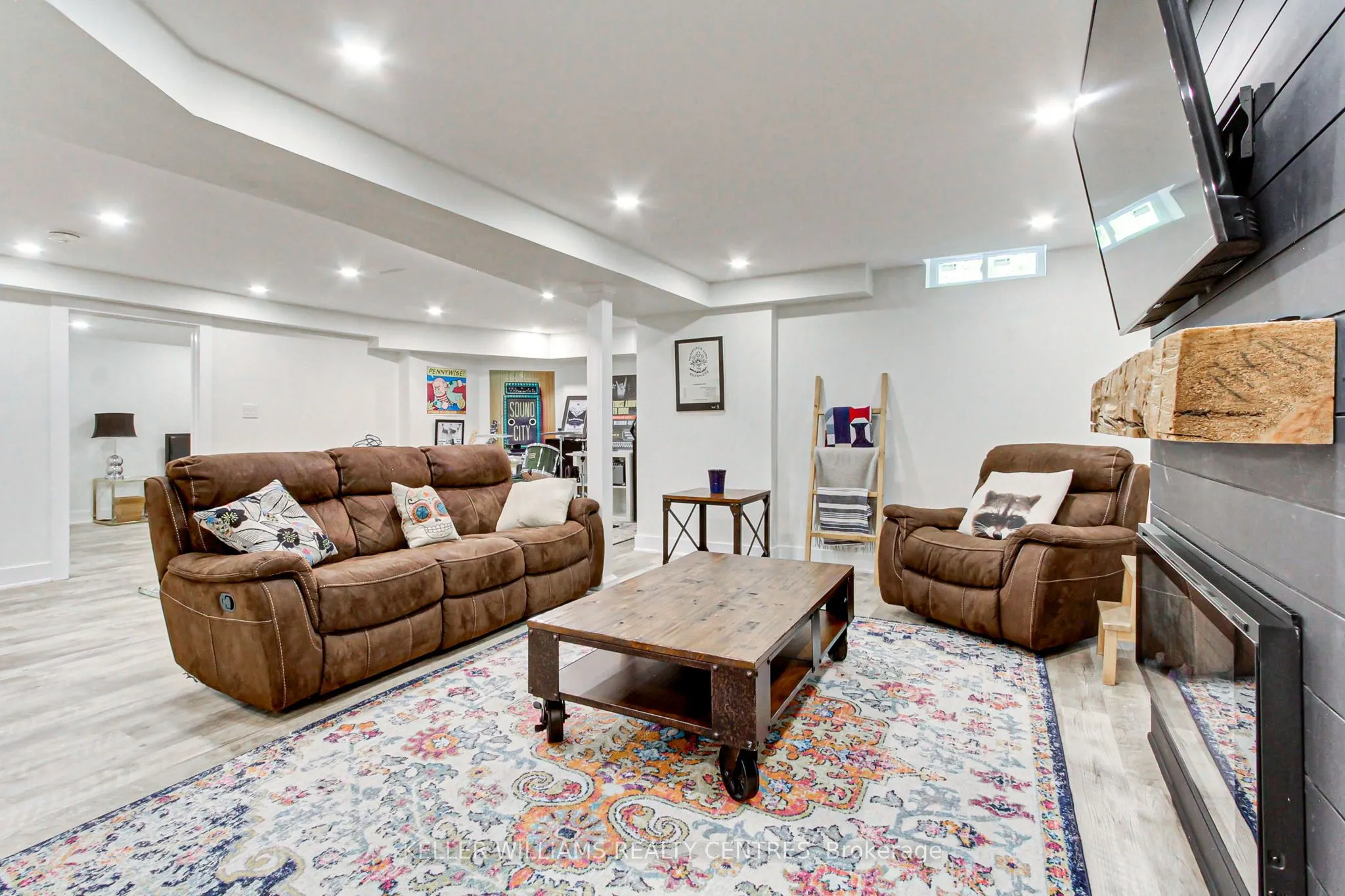 204 Crossland Gate