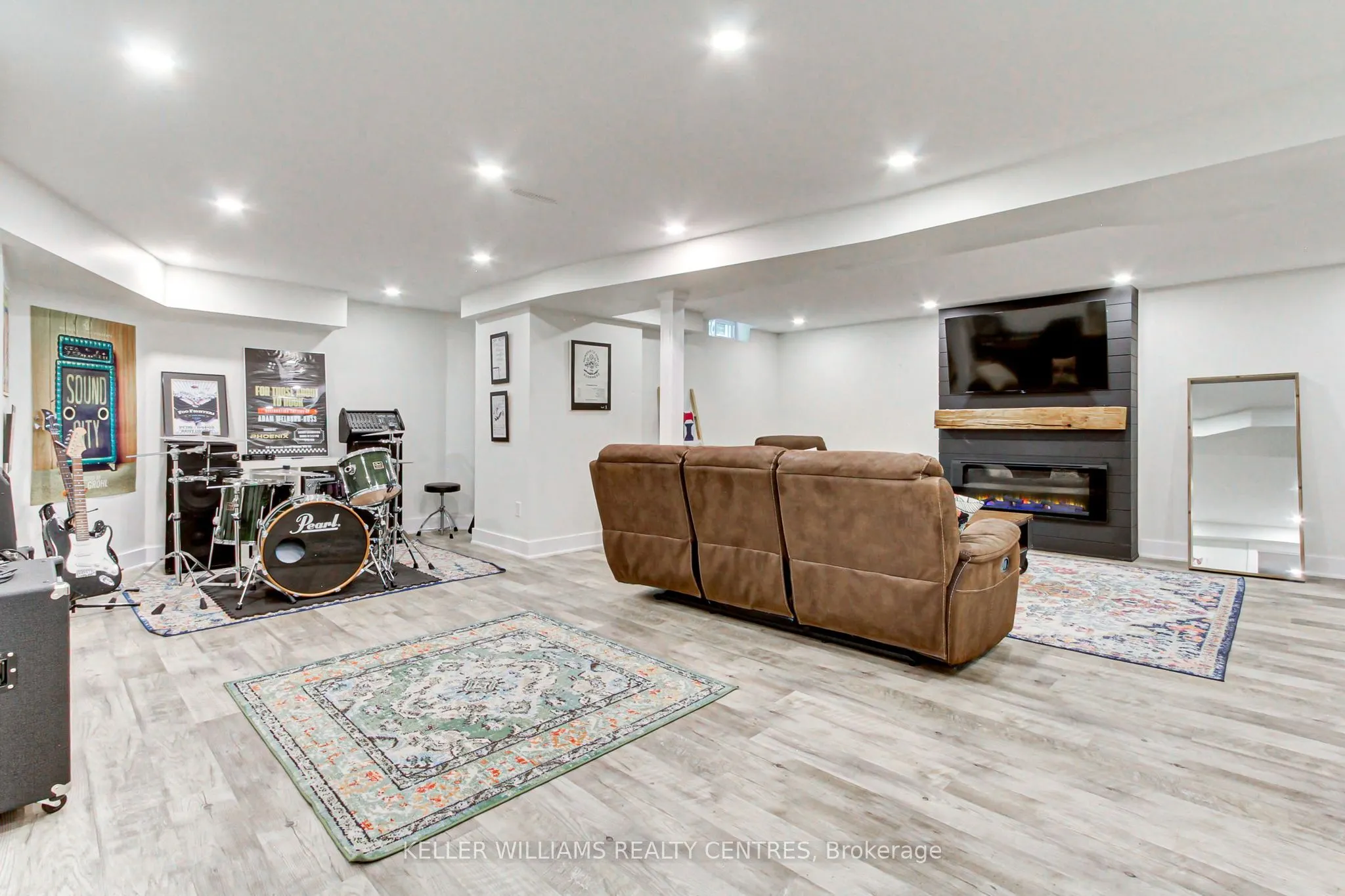 204 Crossland Gate