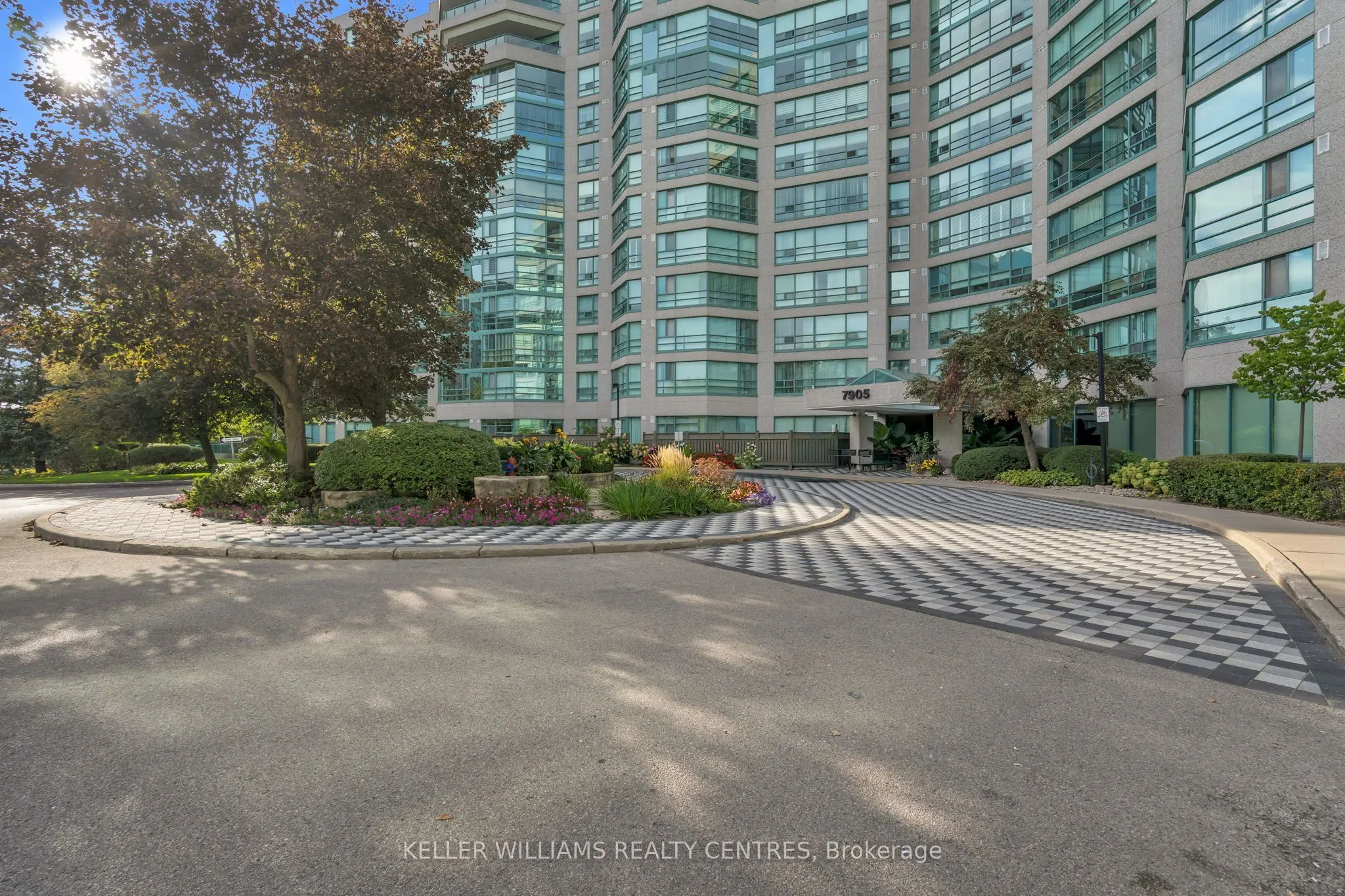 7905 Bayview Avenue #204