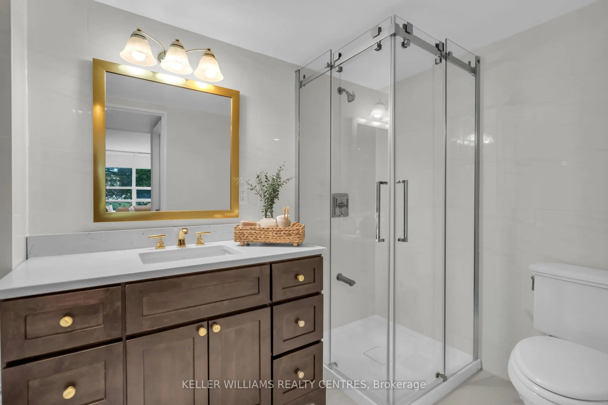 7905 Bayview Avenue #204