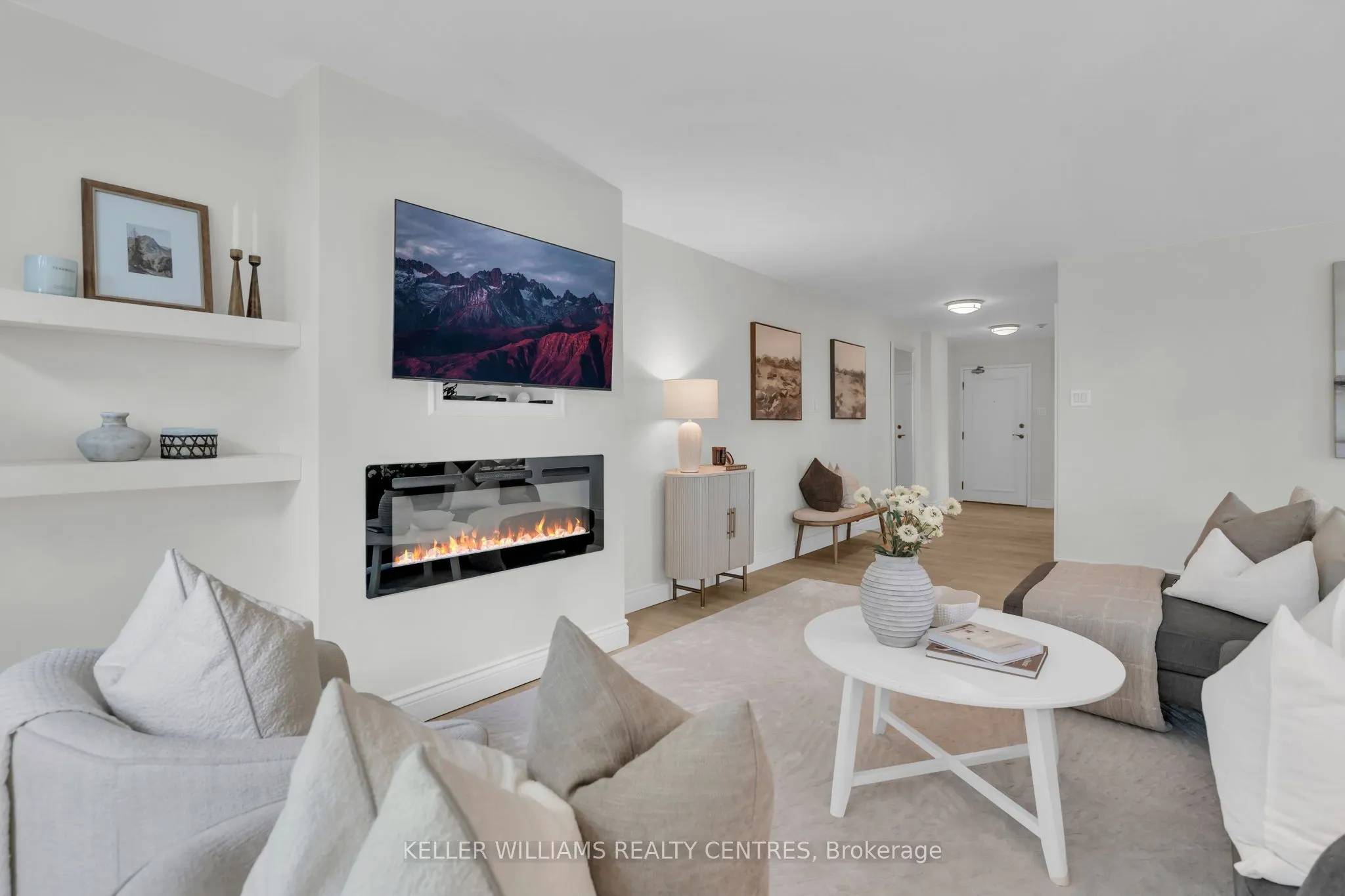 7905 Bayview Avenue #204