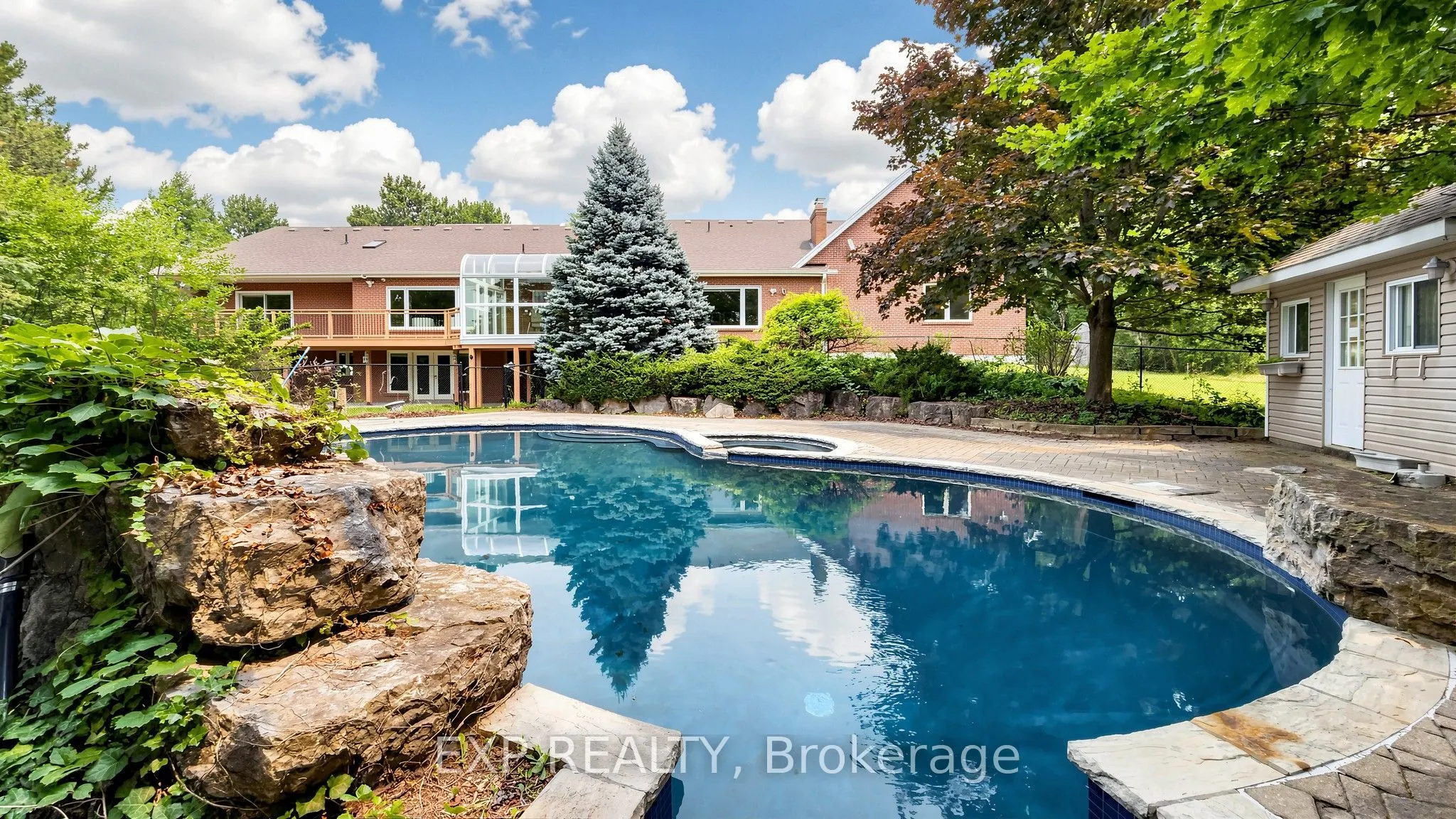 18 Mccowan Lane