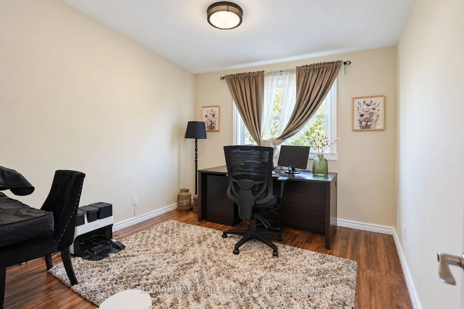 648 Mossbank Court