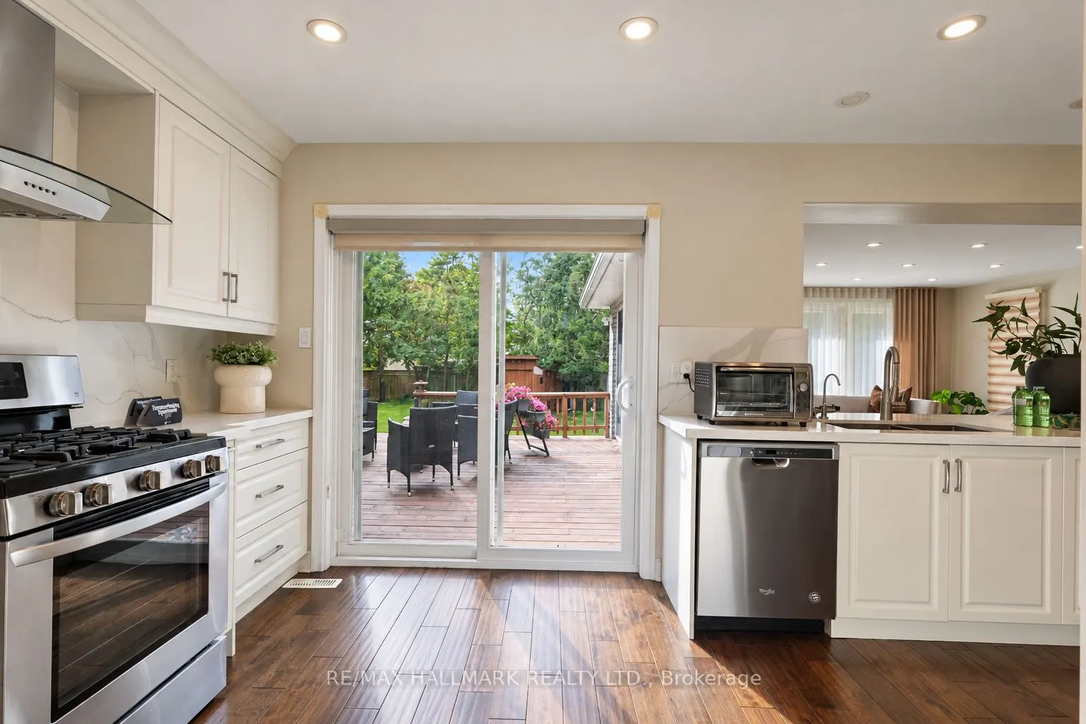 648 Mossbank Court