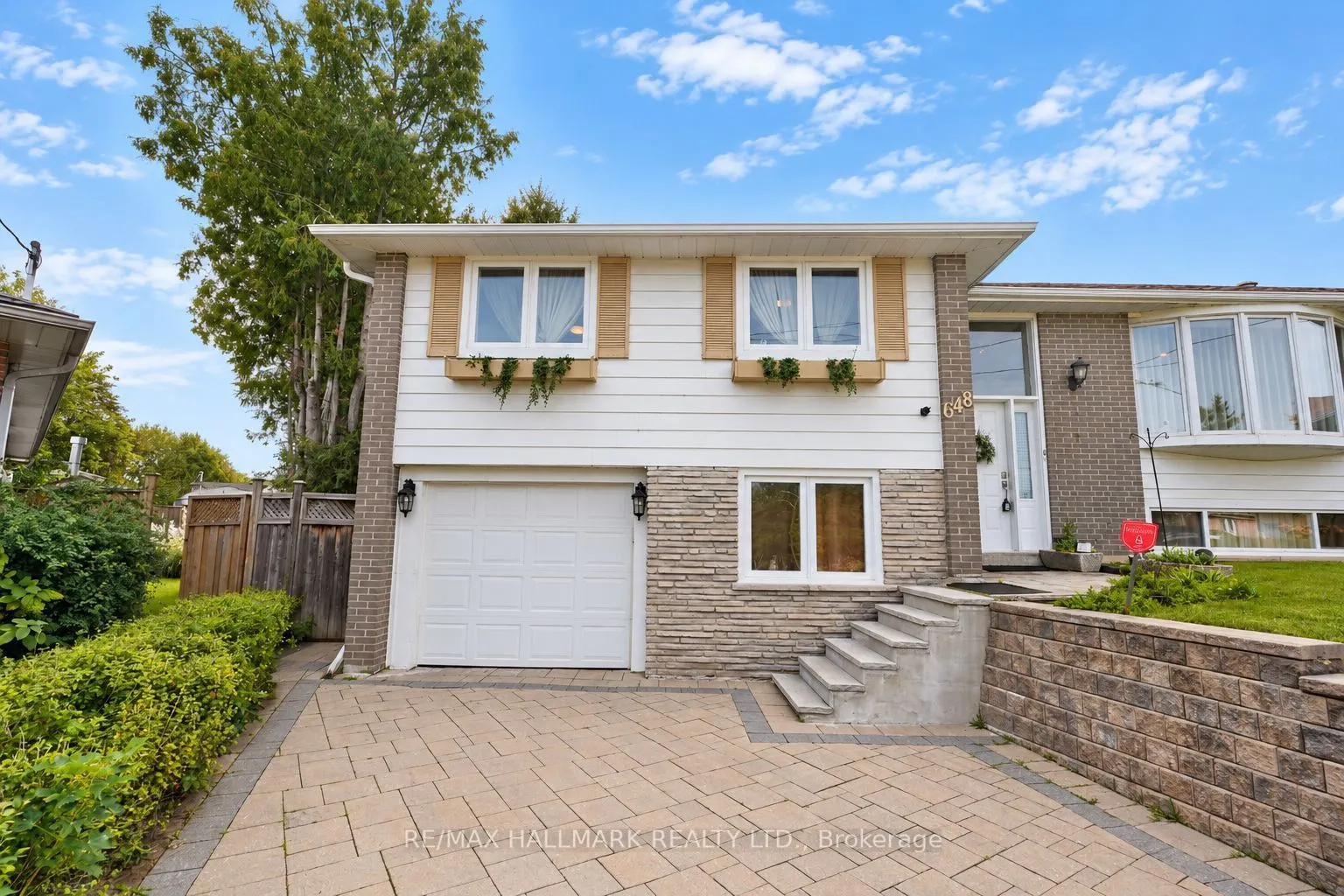 648 Mossbank Court